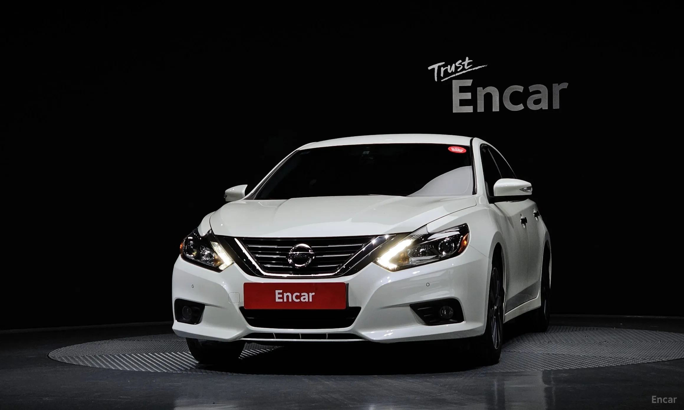 Nissan Altima превью 3