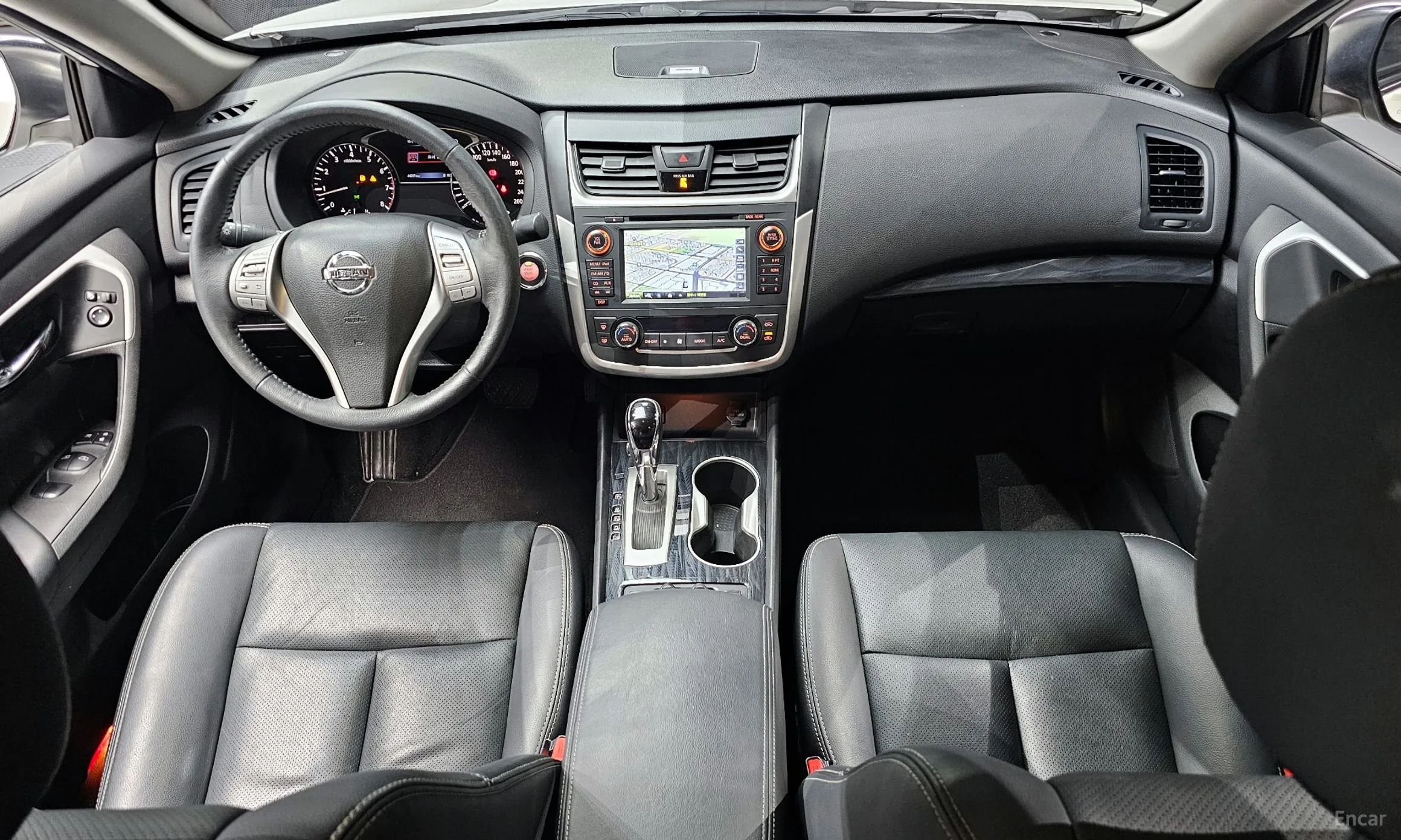 Nissan Altima превью 7