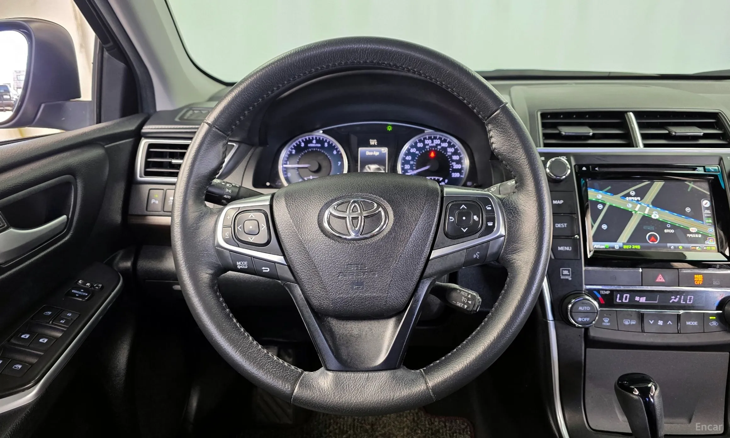 Toyota New Camry превью 13