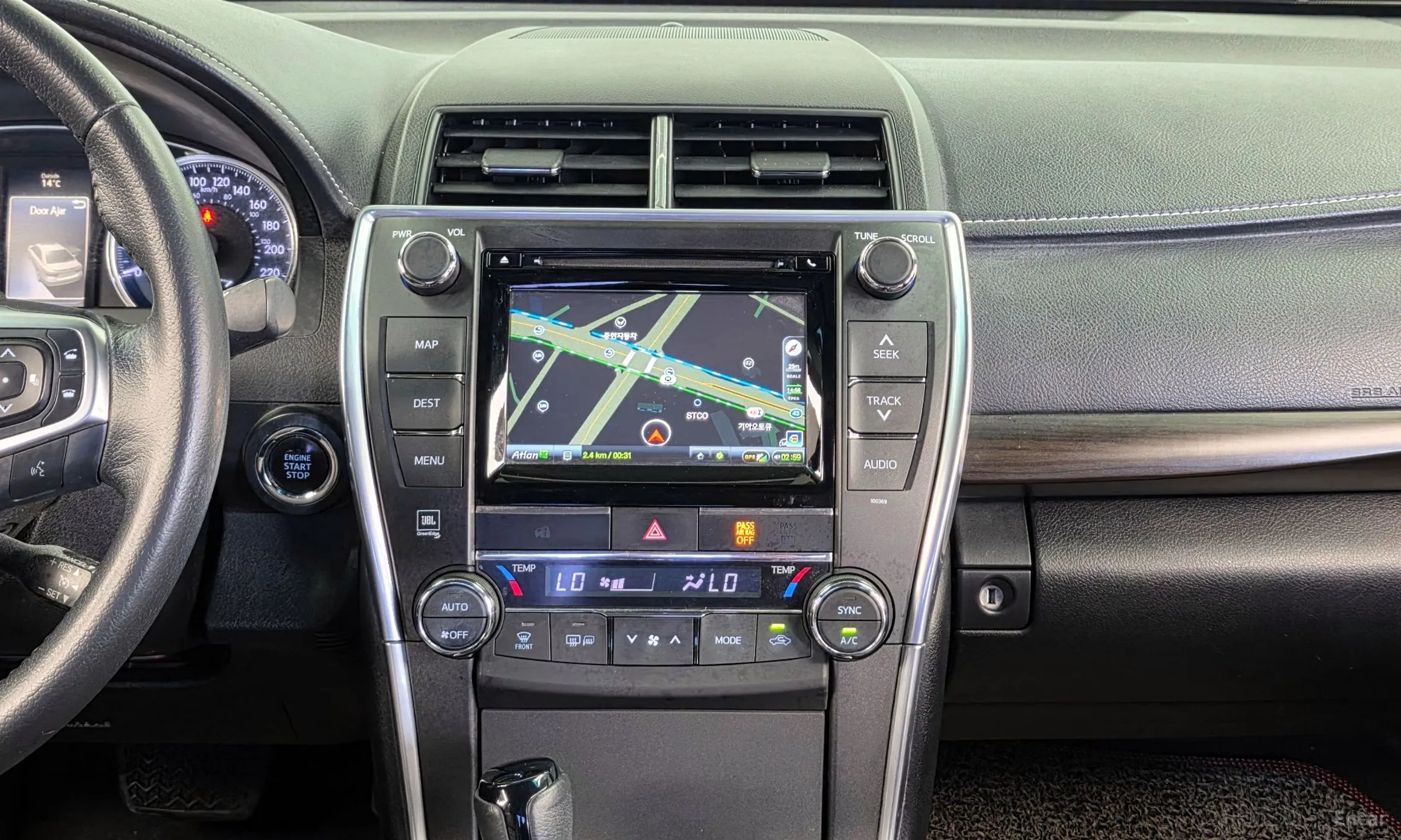 Toyota New Camry превью 14