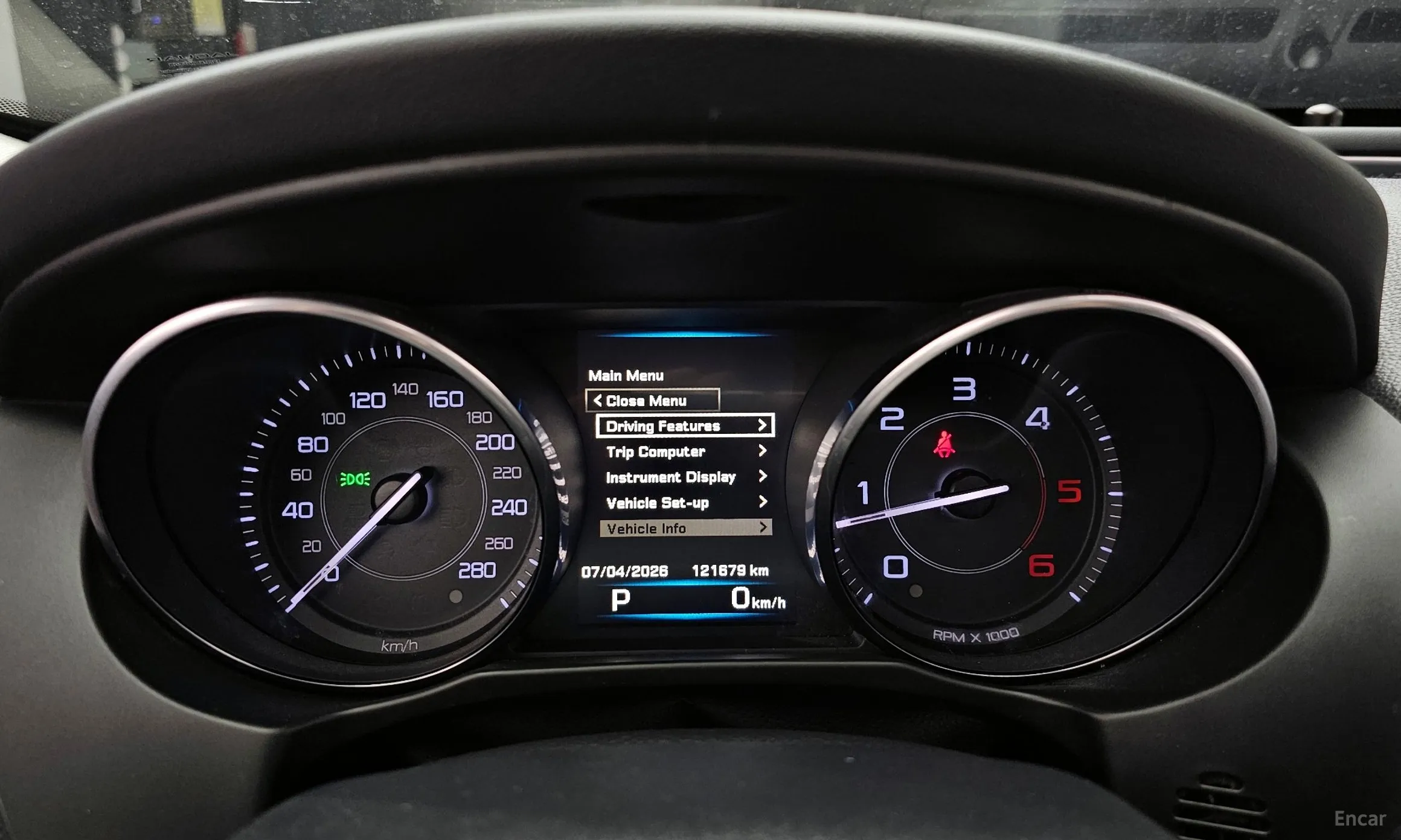 Jaguar XE превью 8