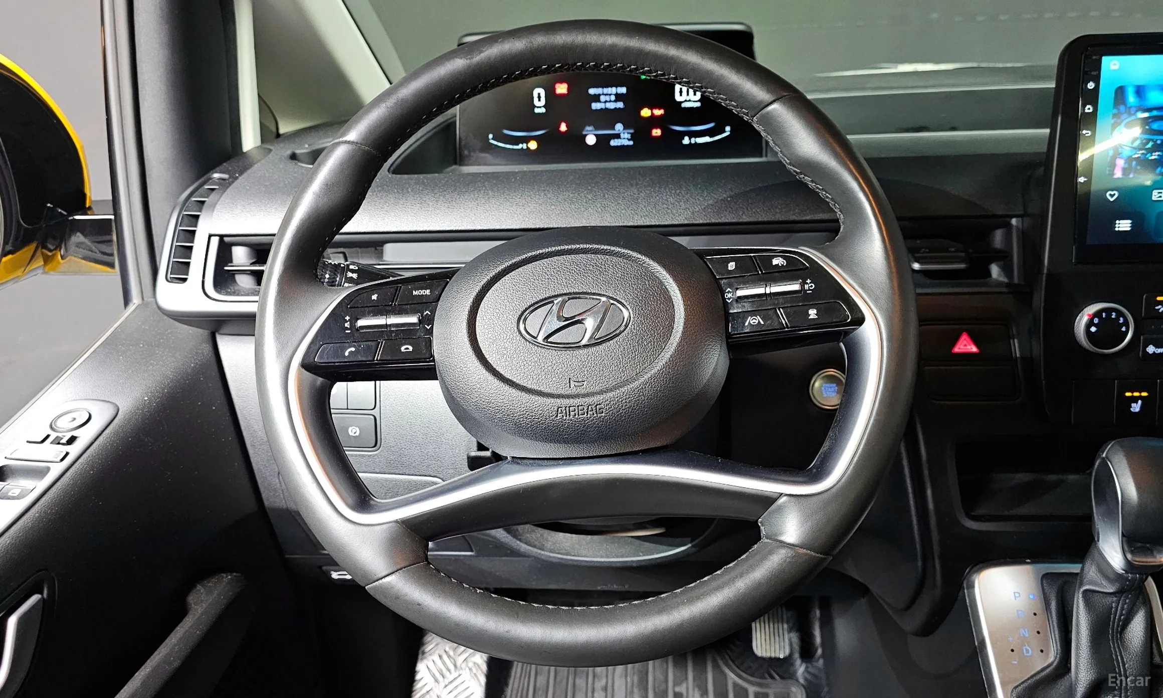 Hyundai Staria превью 12