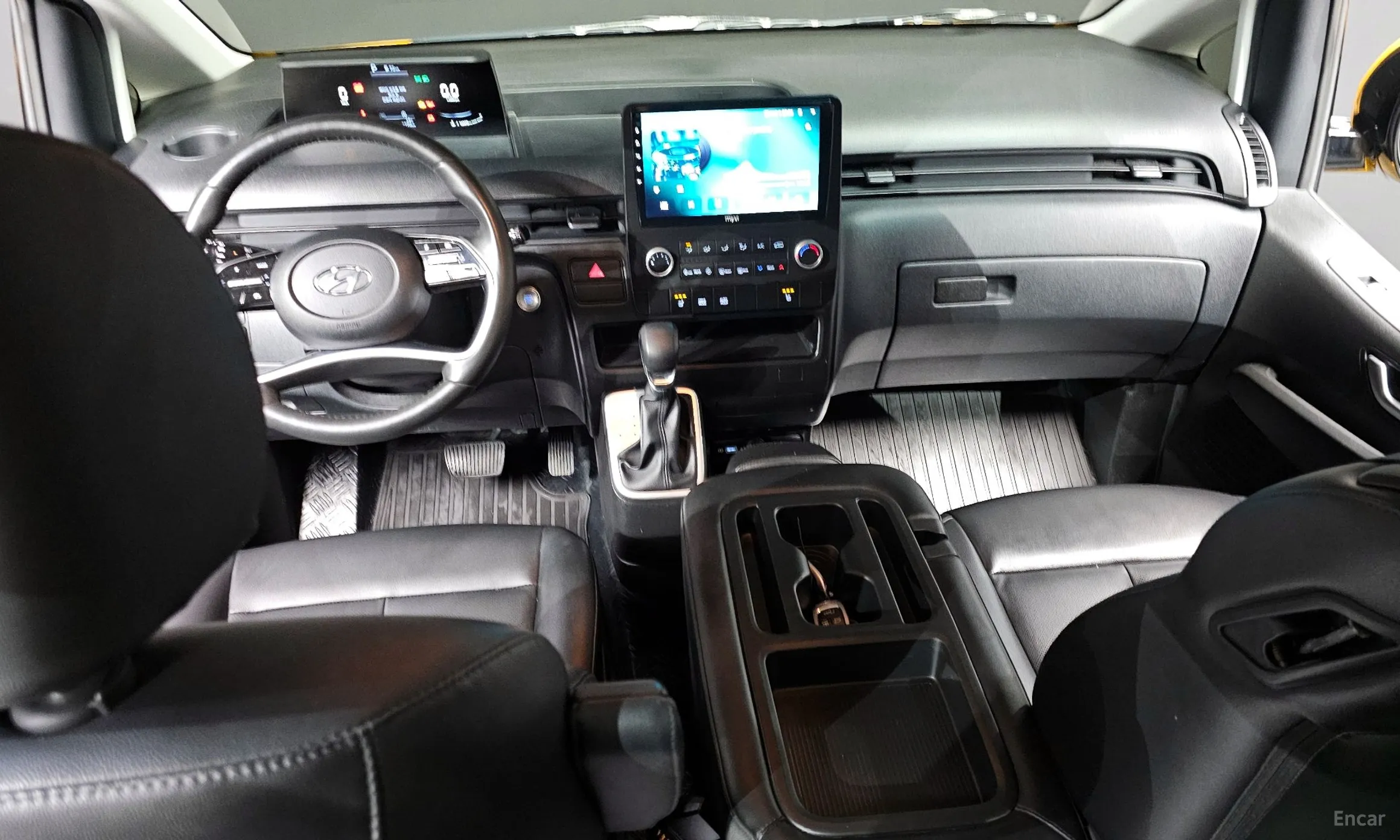 Hyundai Staria превью 7