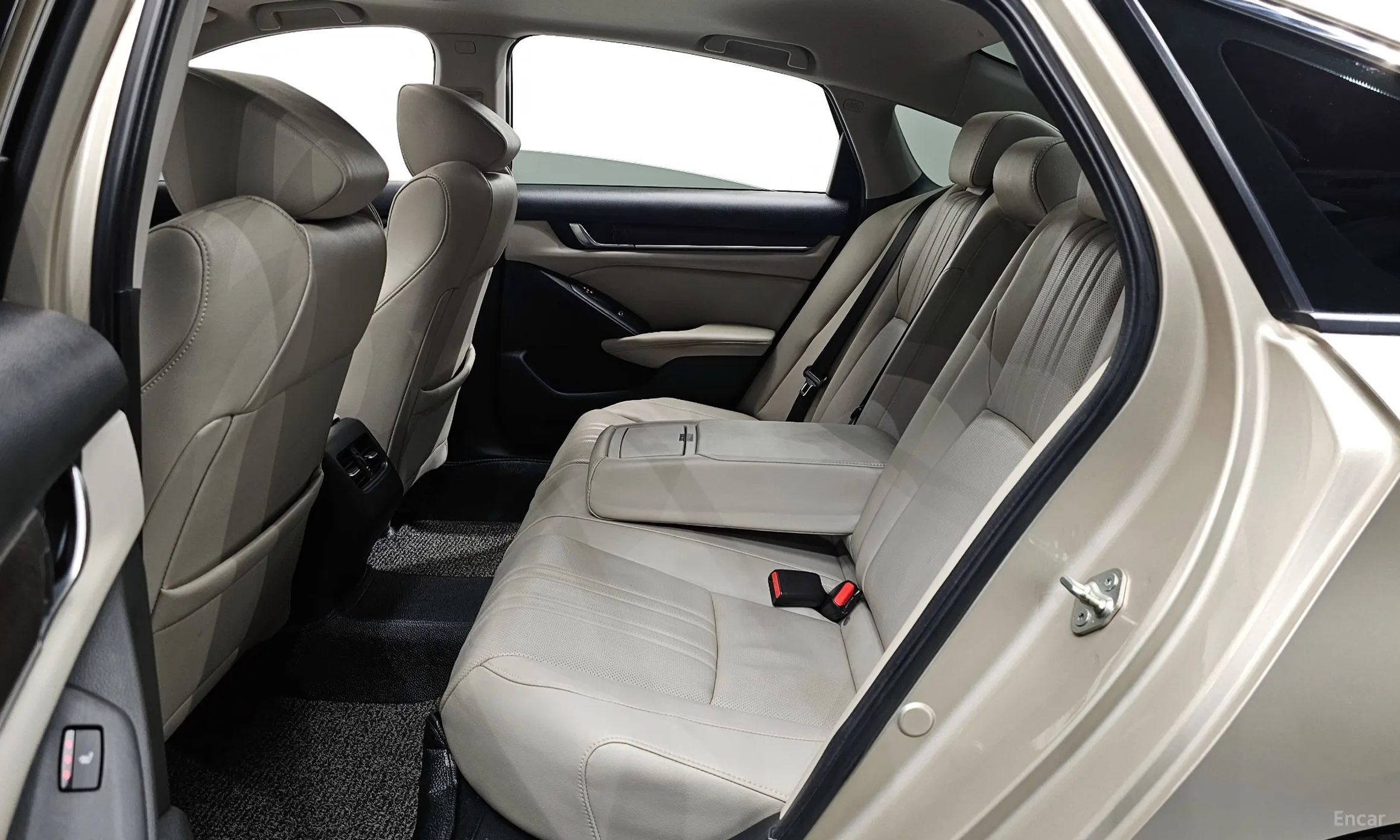 Honda Accord 10th Generation превью 11