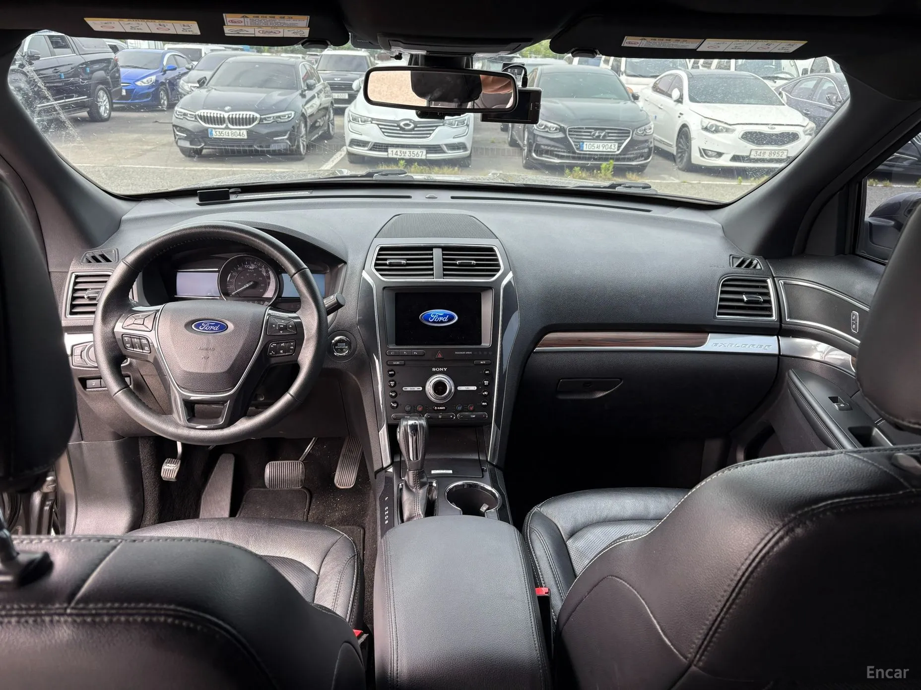 Ford Explorer превью 10