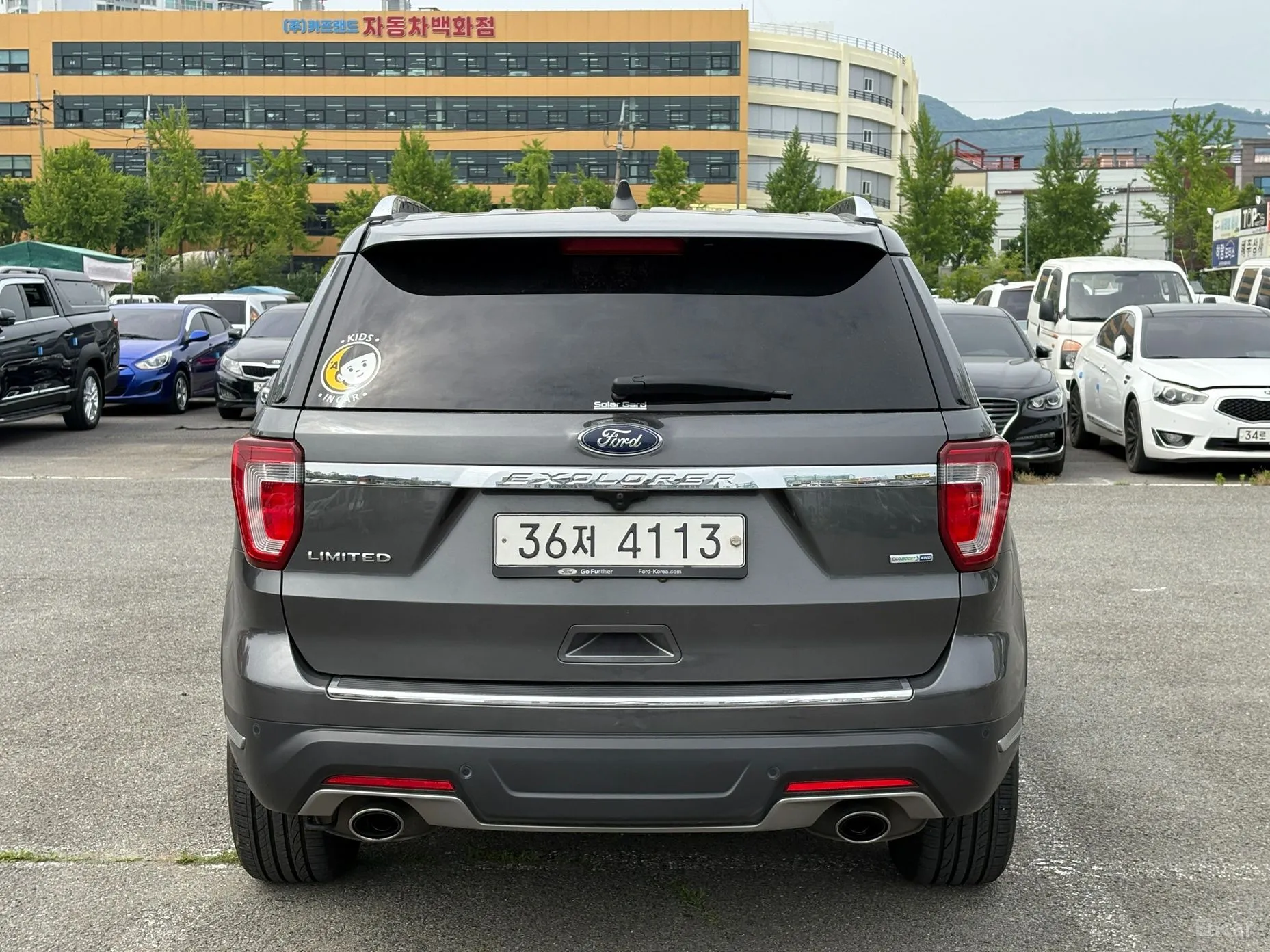 Ford Explorer превью 4