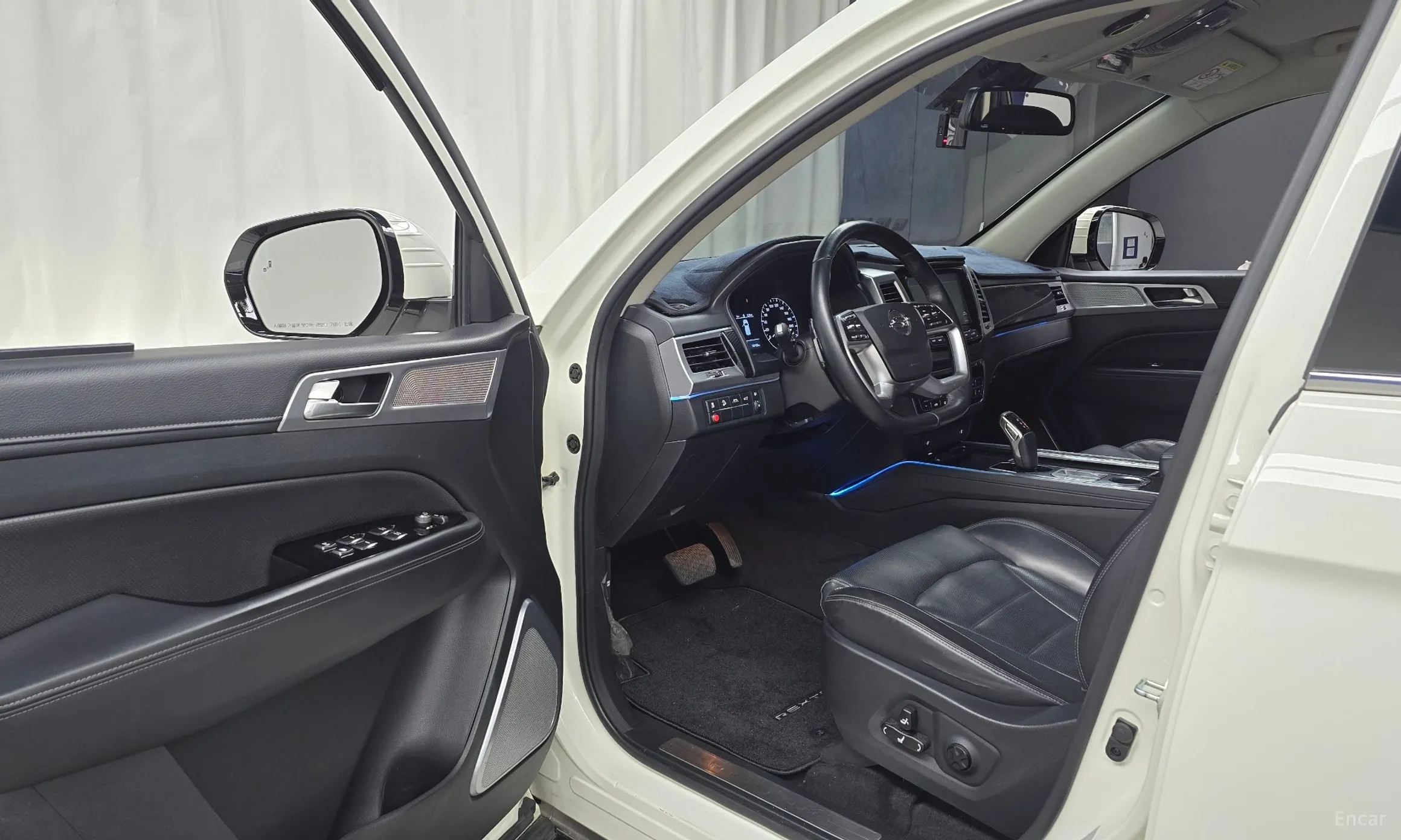 KG Mobility (SsangYong) Rexton превью 10