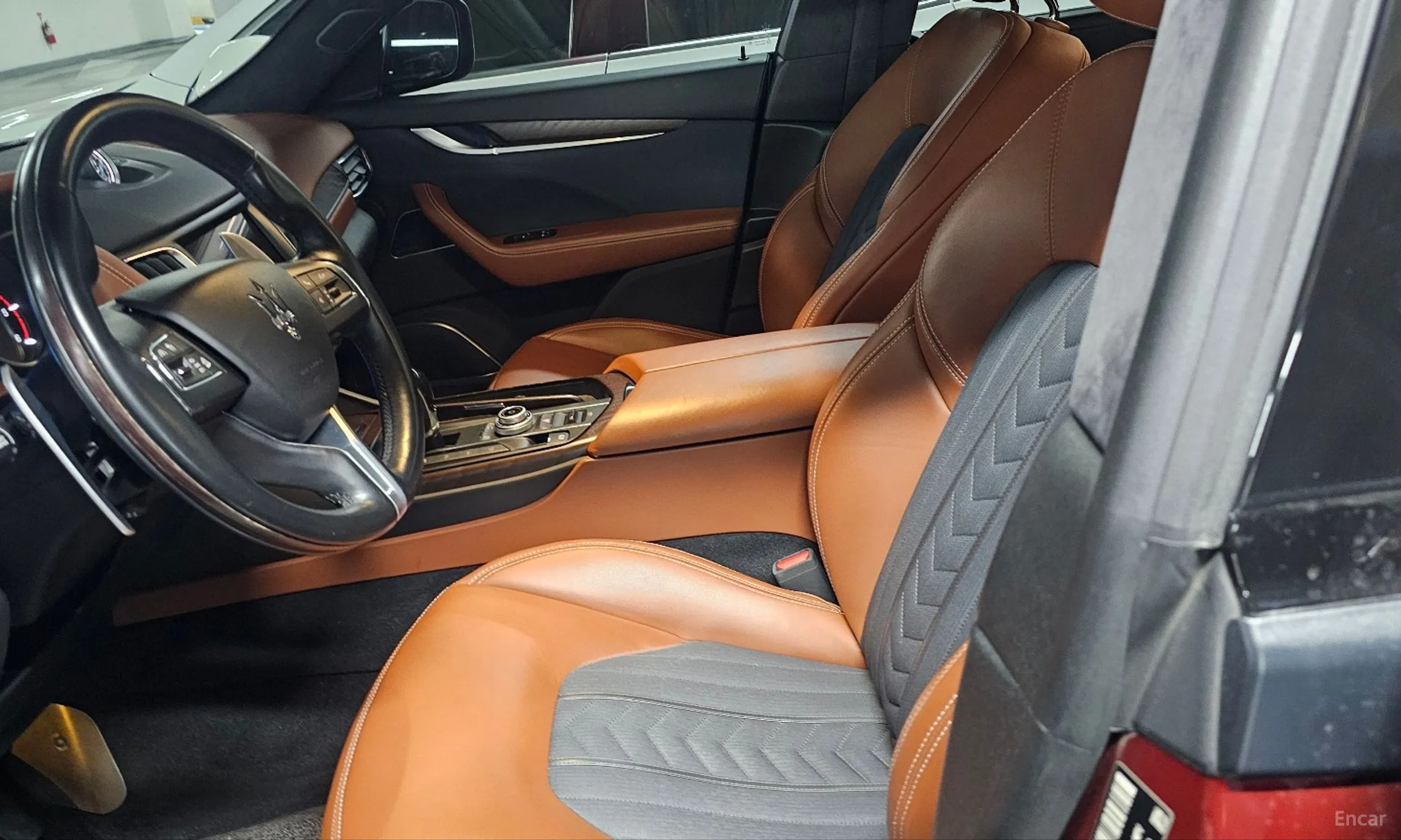 Maserati Levante превью 6