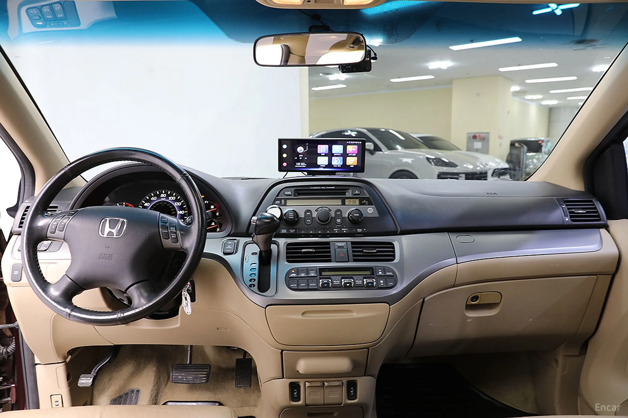 Honda Odyssey превью 14