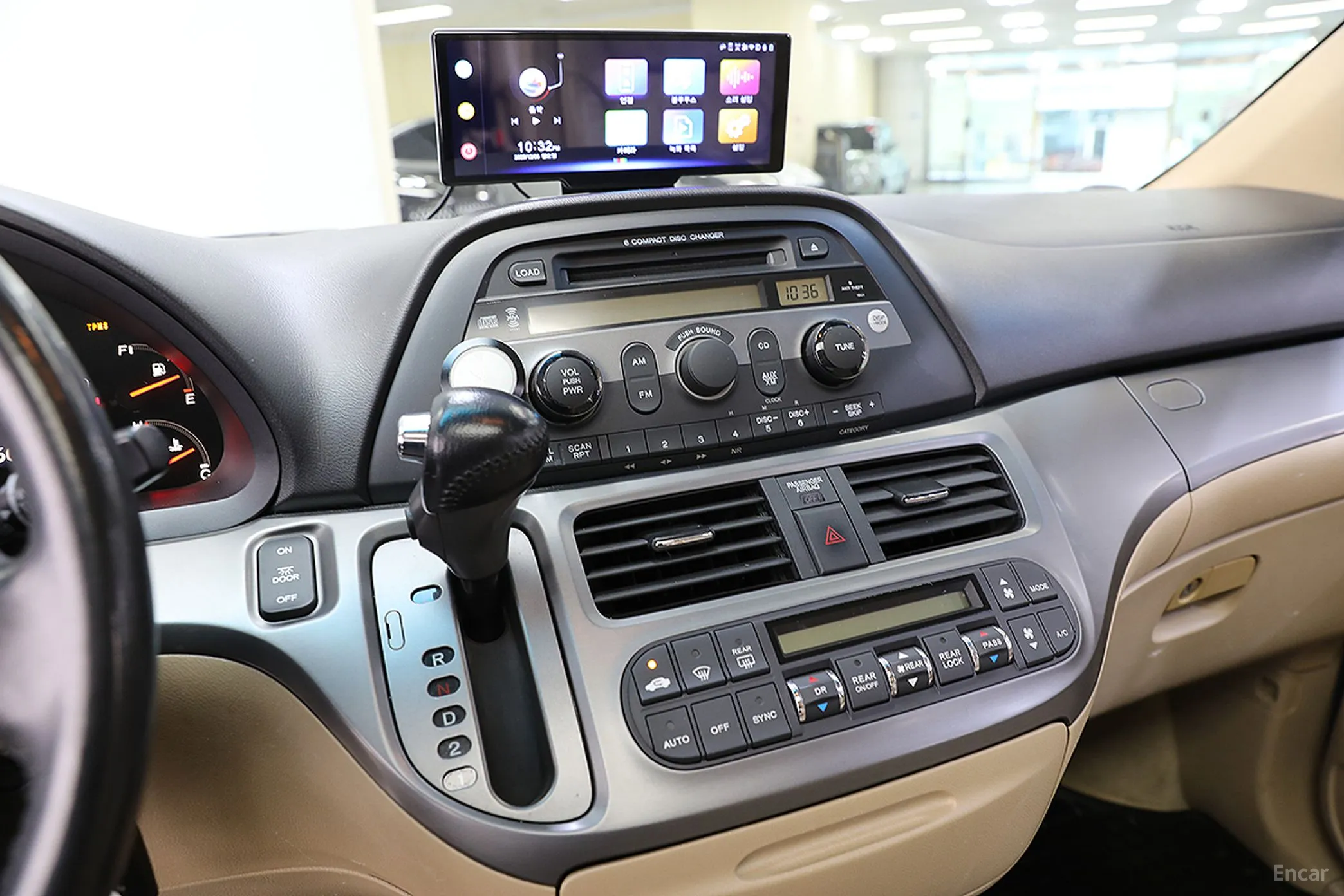 Honda Odyssey превью 18