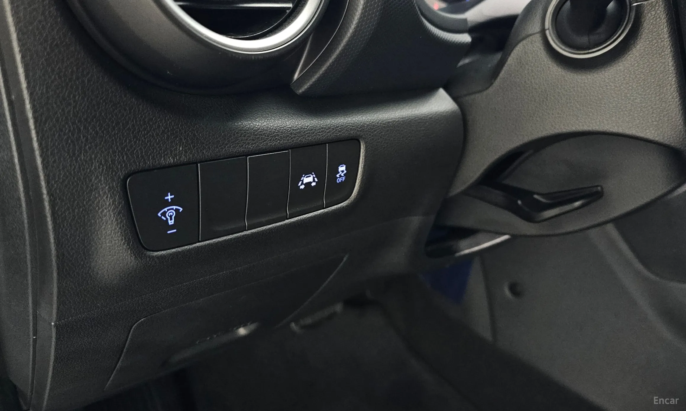 Hyundai Kona превью 14