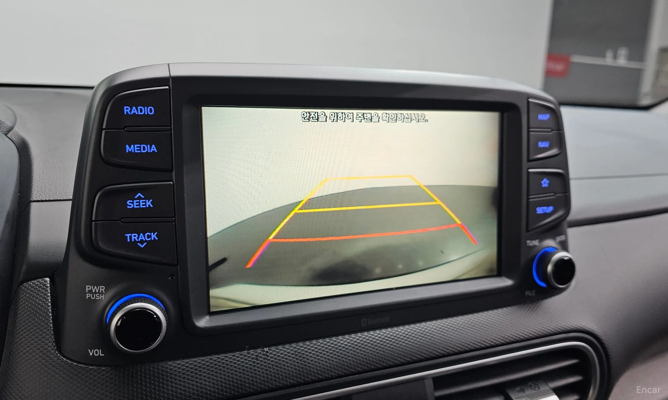 Hyundai Kona превью 15