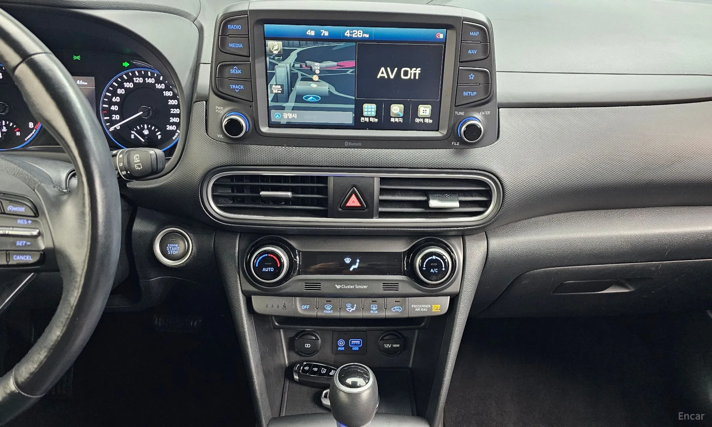 Hyundai Kona превью 16