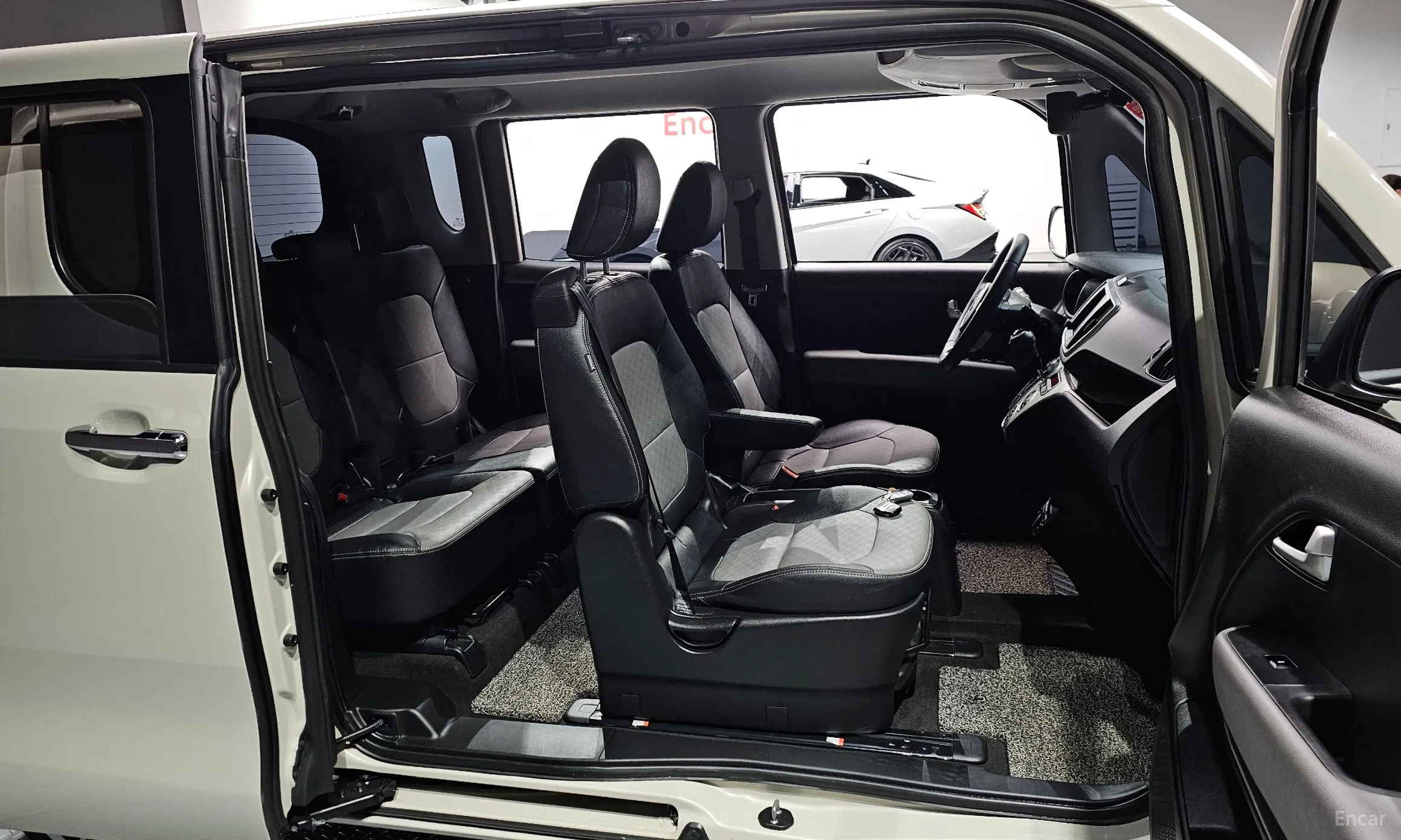 Kia Ray превью 10