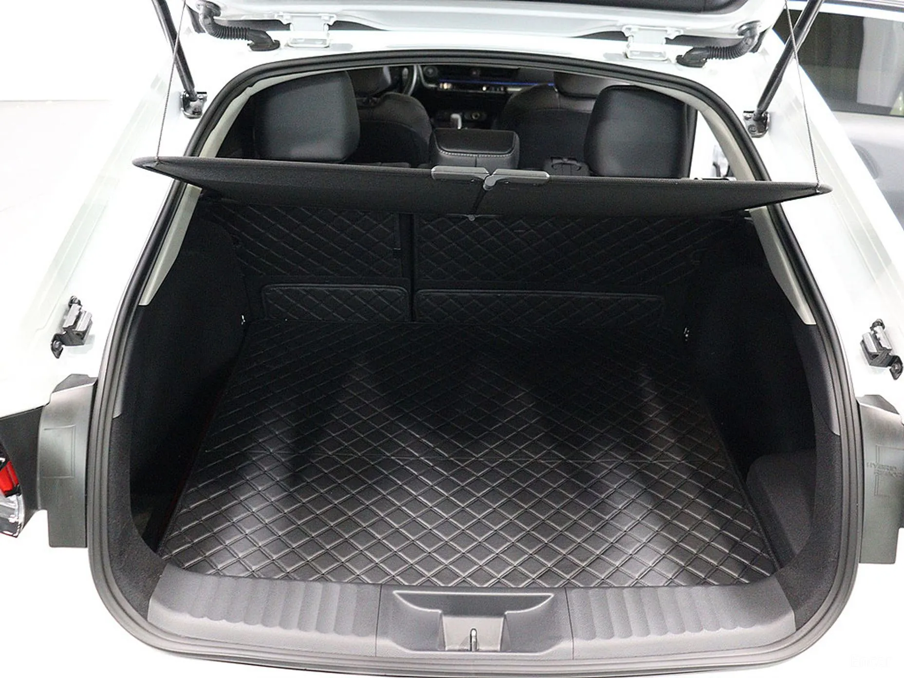 Toyota Prius 5th Generation превью 5