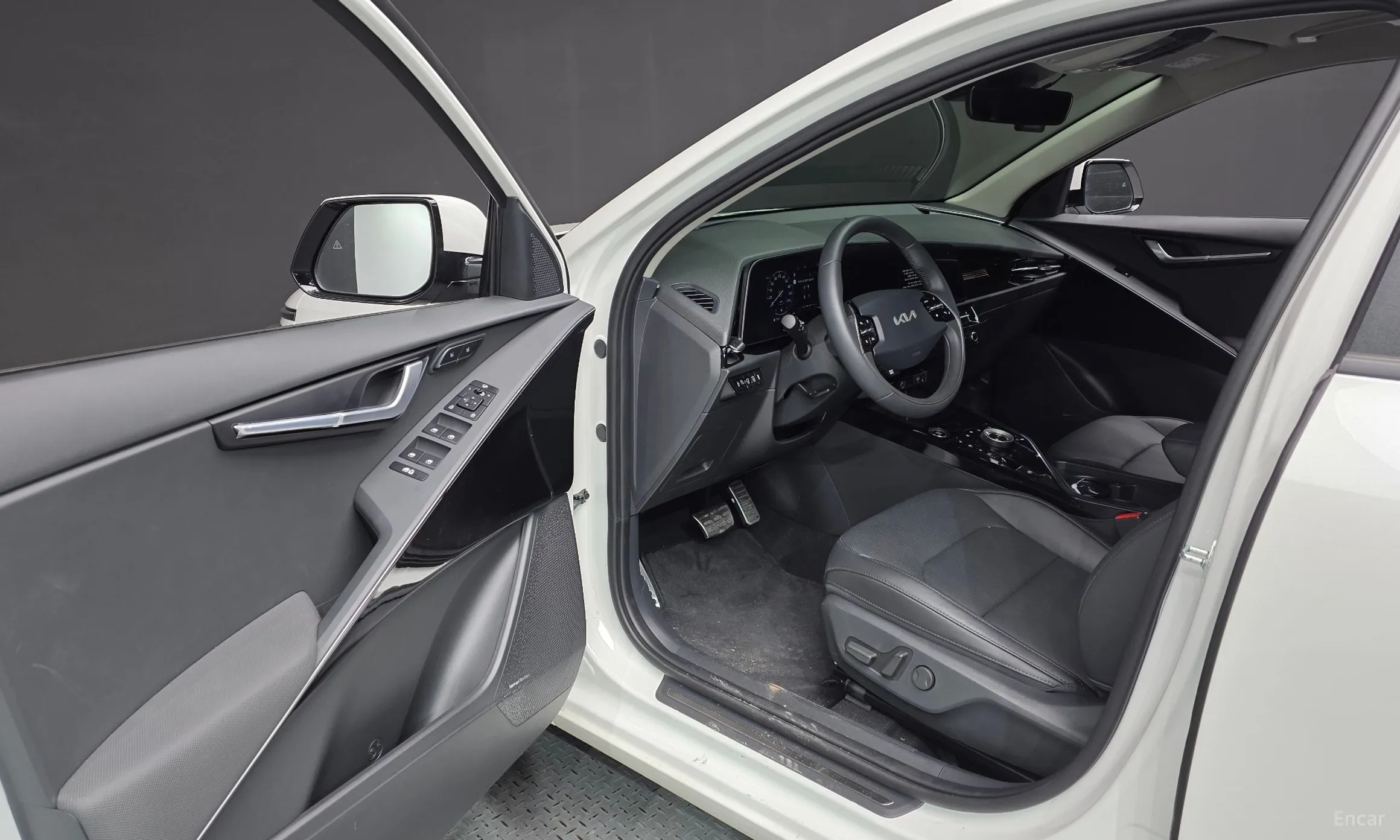 Kia Niro превью 10