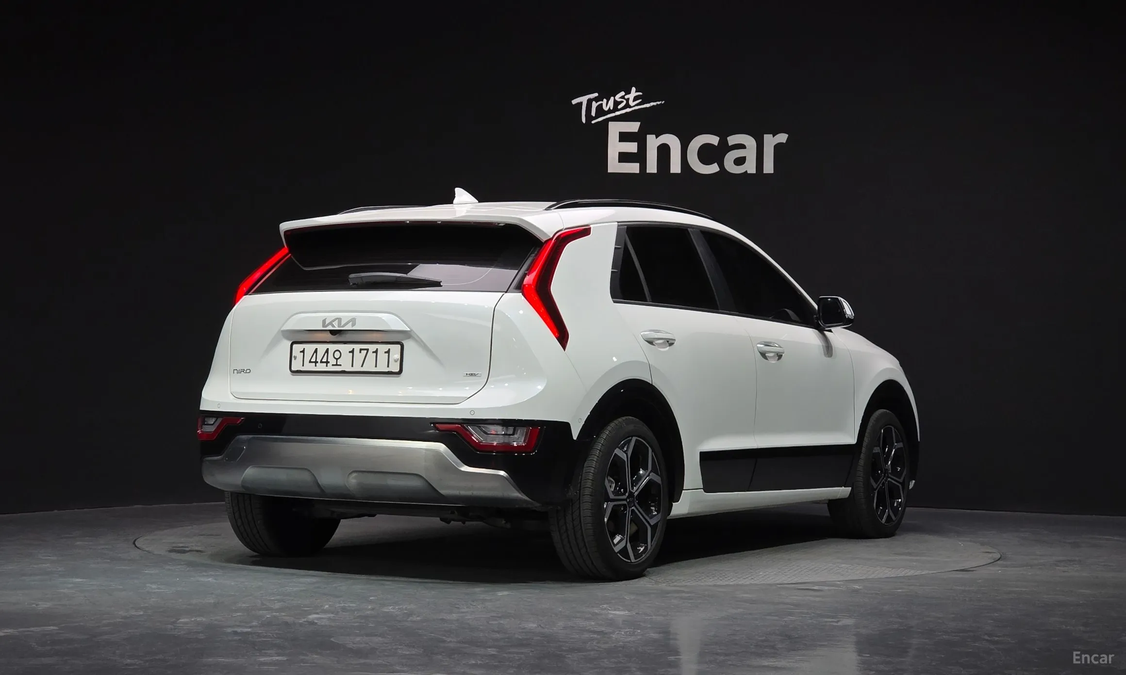Kia Niro превью 2