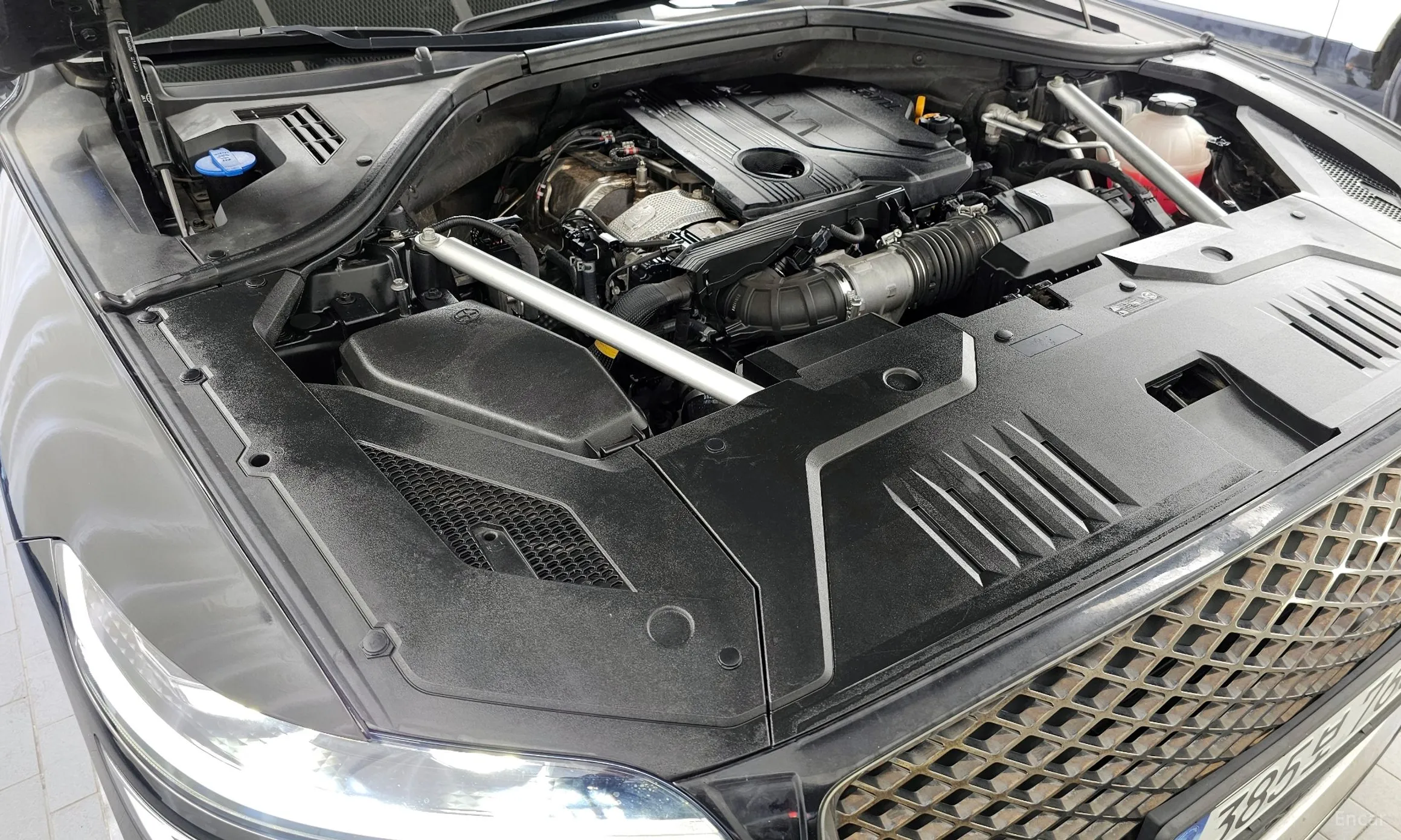 Genesis GV70 превью 6