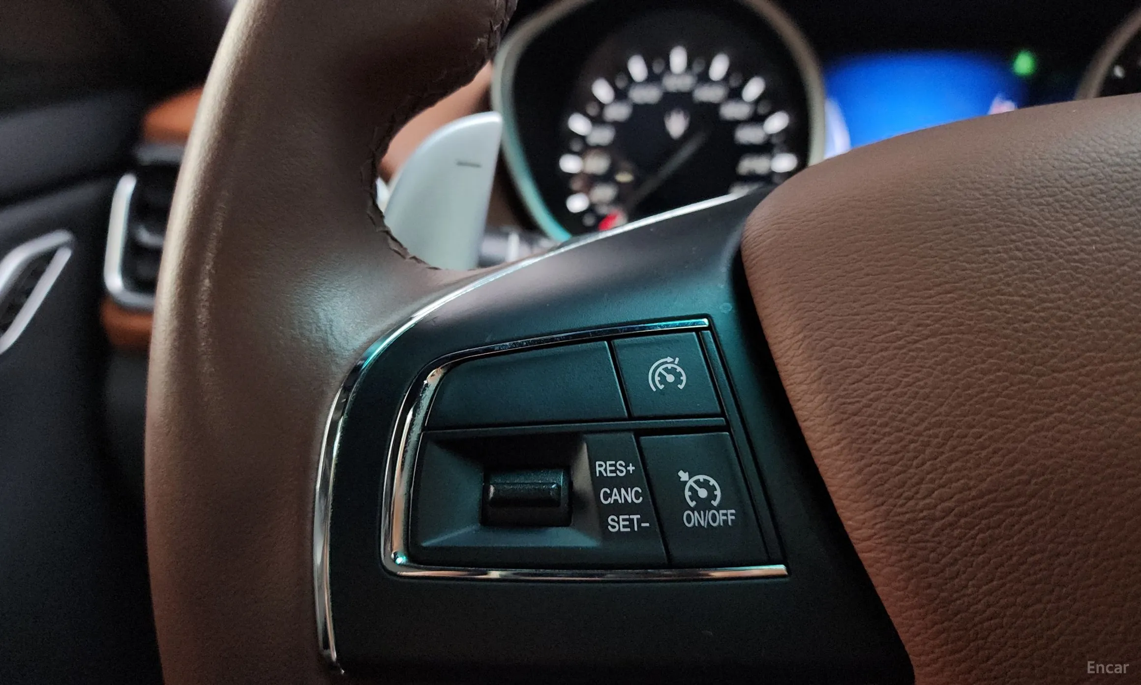 Maserati Ghibli превью 15