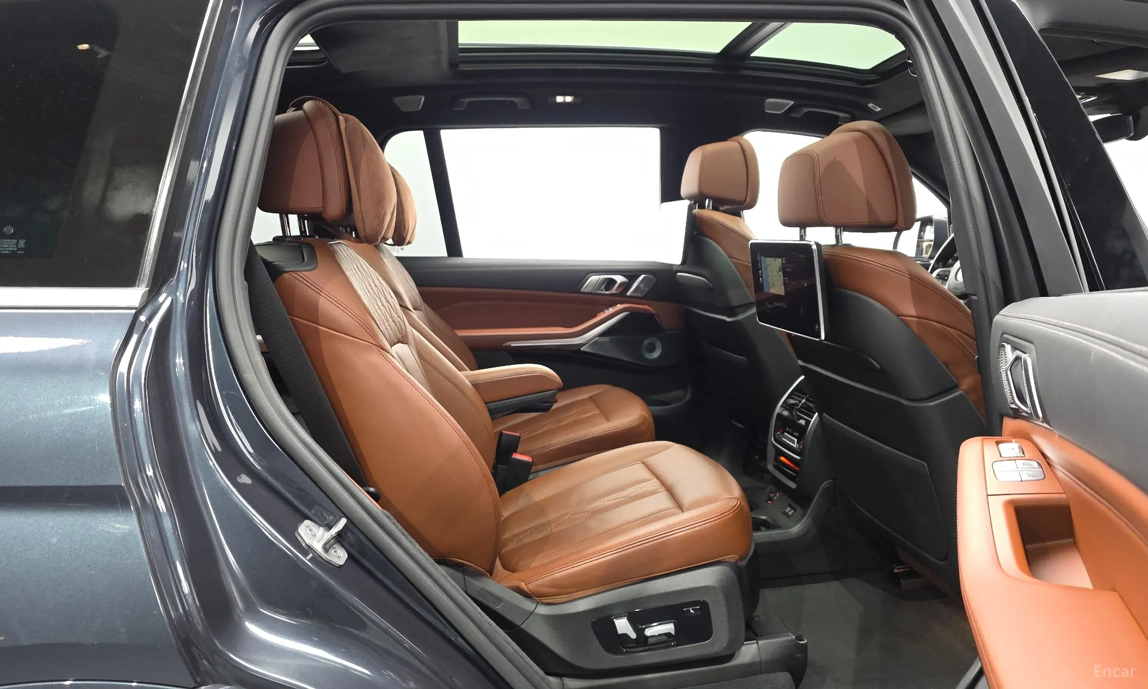 BMW X7 (G07) превью 12