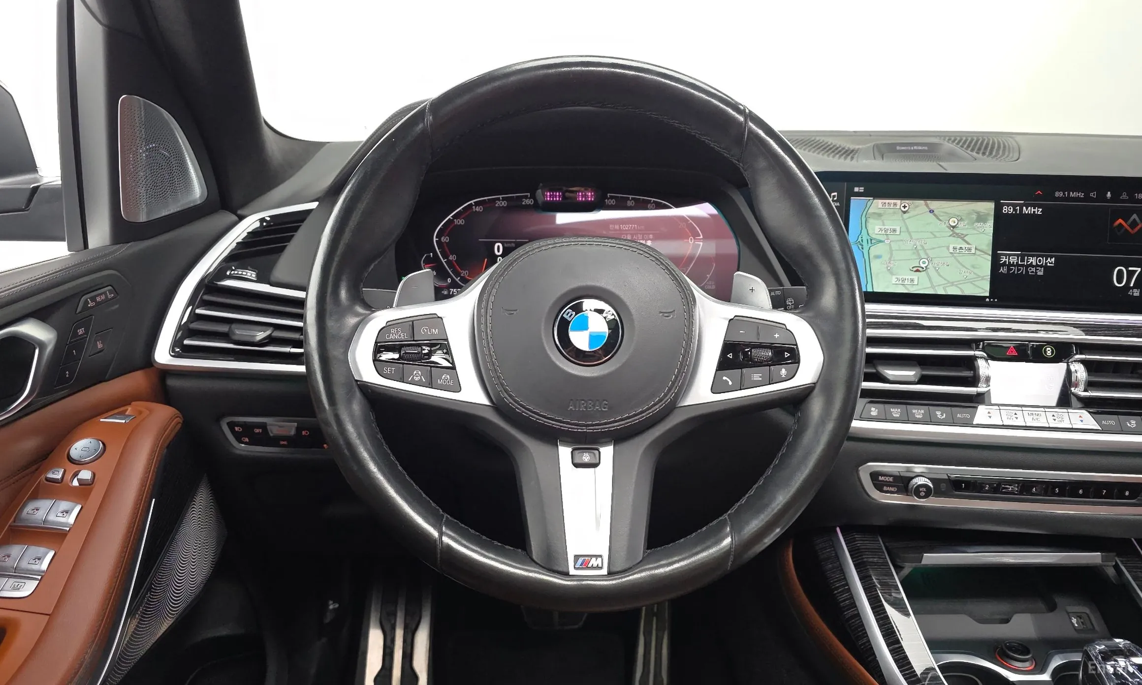 BMW X7 (G07) превью 13