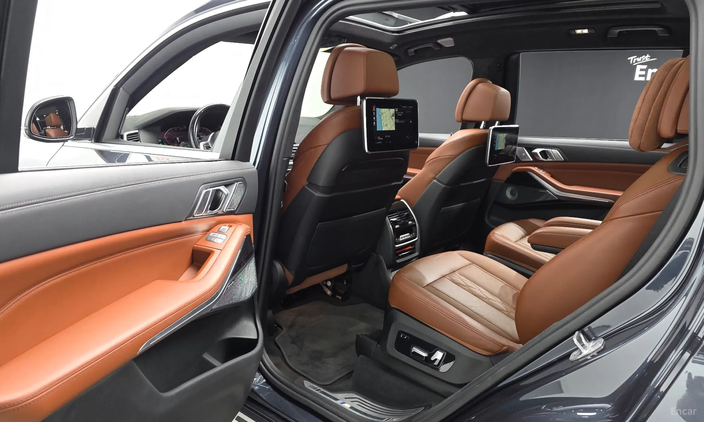 BMW X7 (G07) превью 19