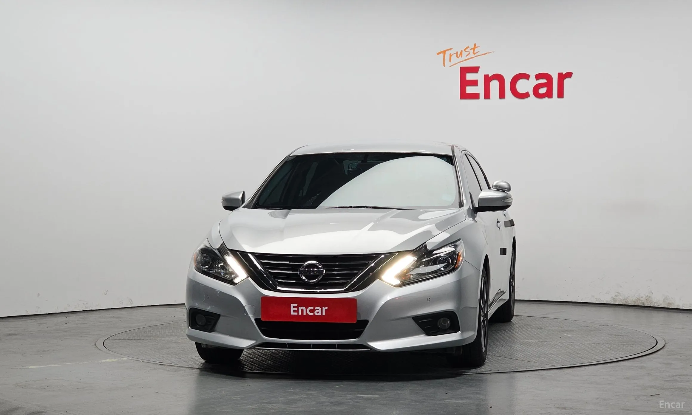 Nissan Altima превью 3
