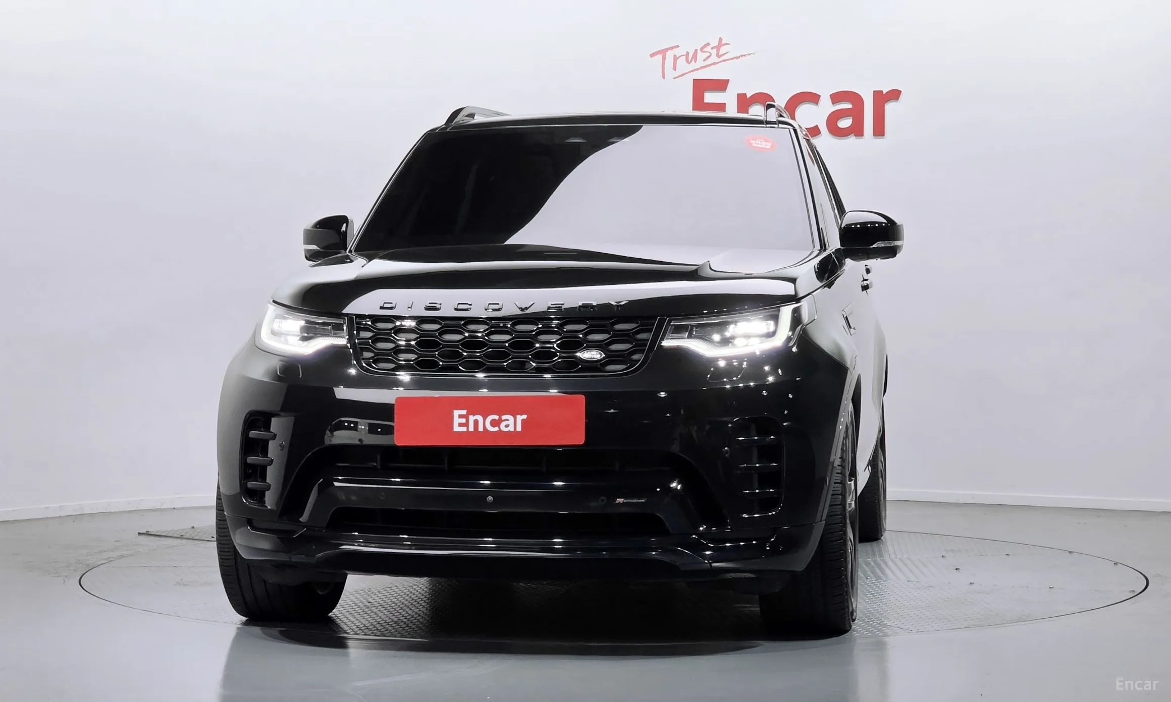 Land Rover Discovery 5 превью 3