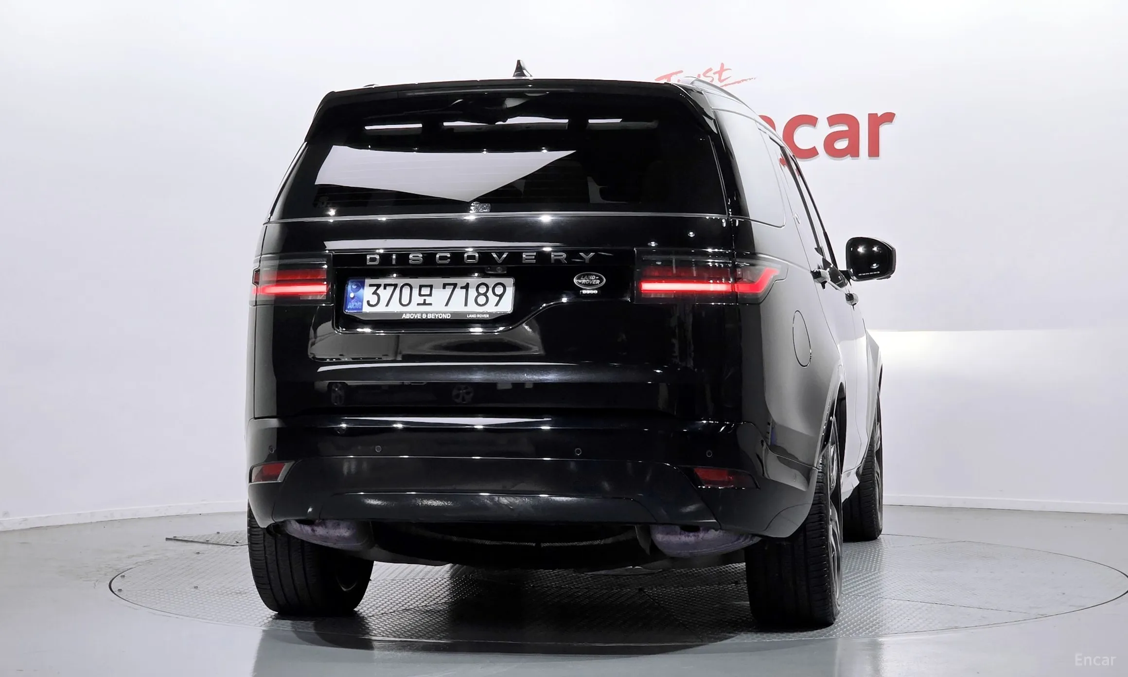 Land Rover Discovery 5 превью 4