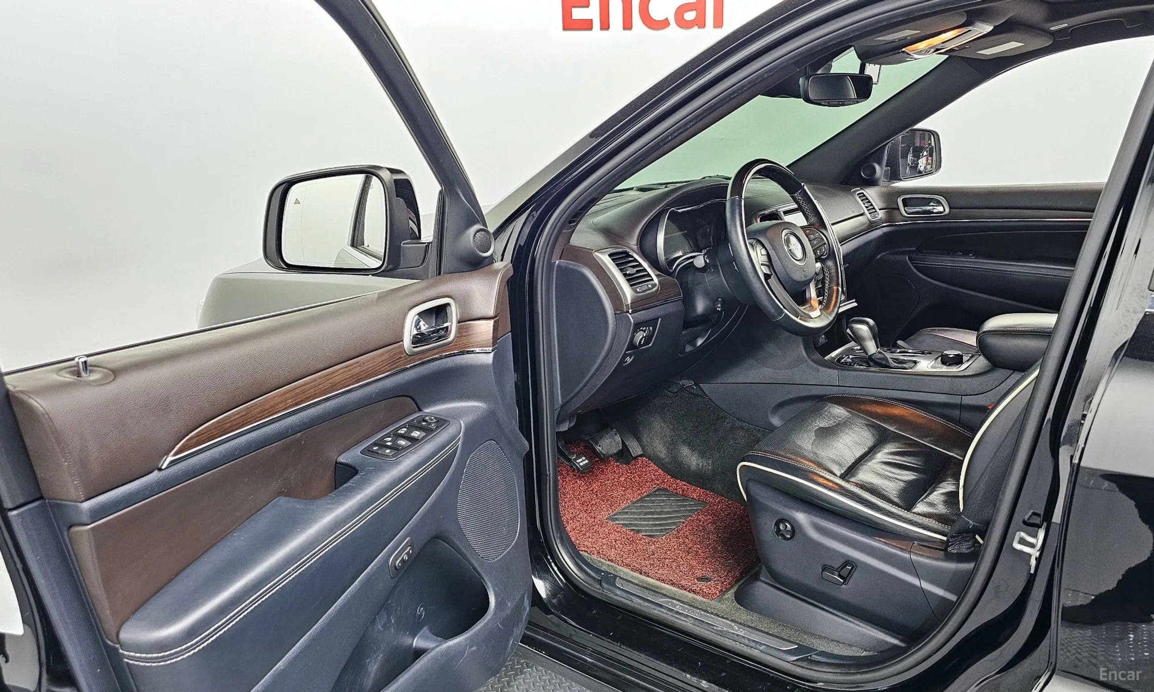 Jeep Grand Cherokee превью 10
