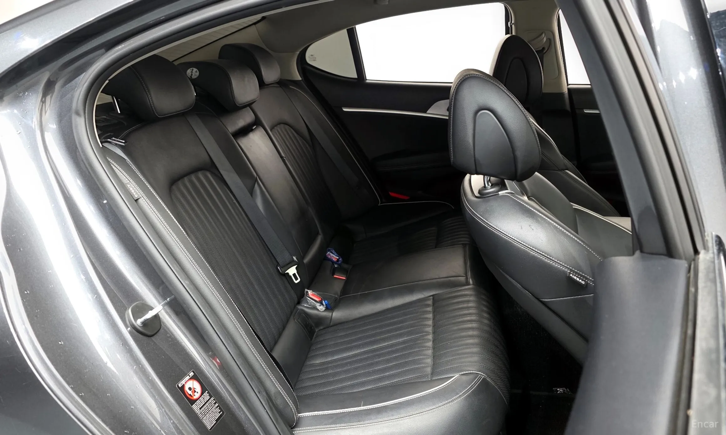 Genesis G70 превью 11