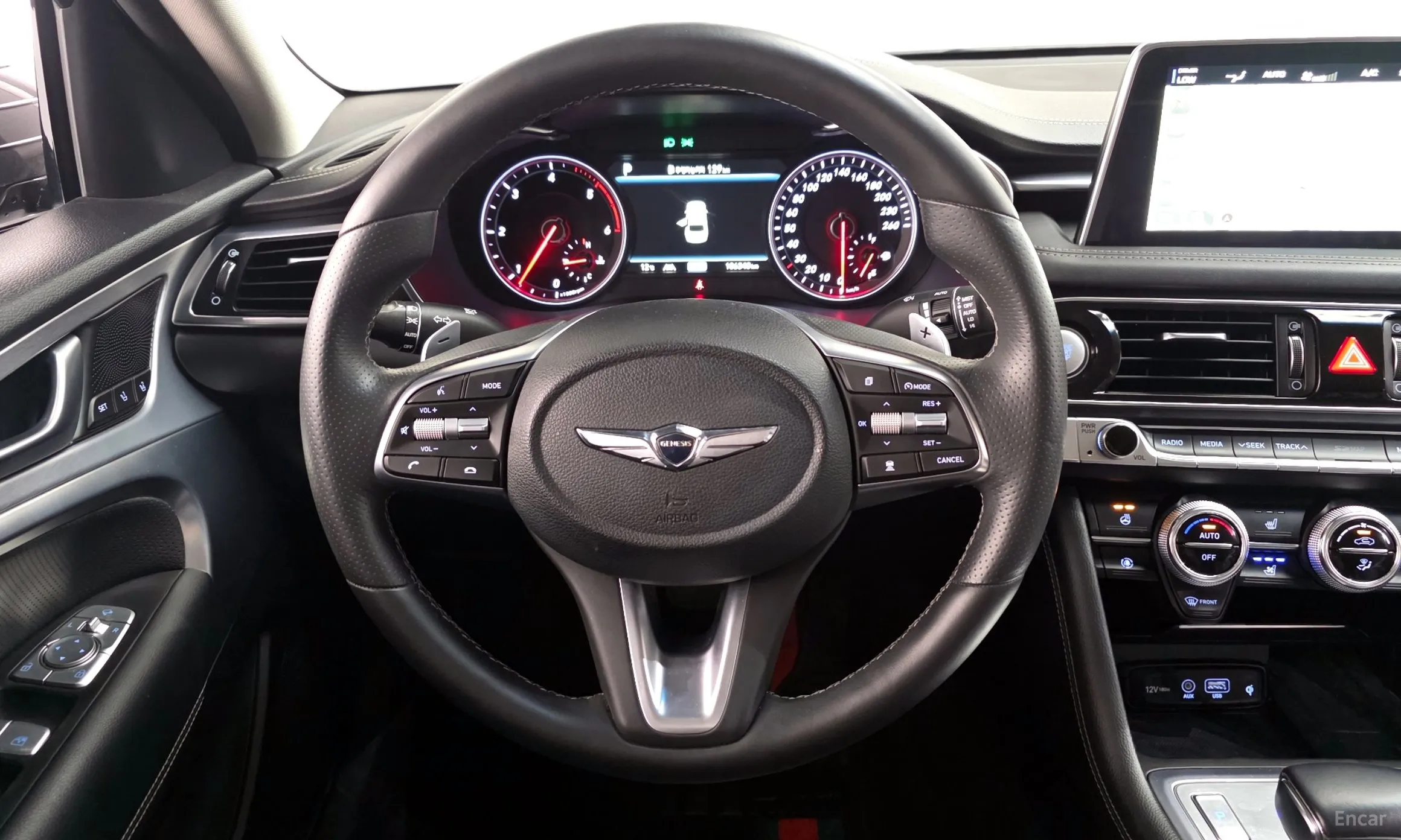 Genesis G70 превью 13