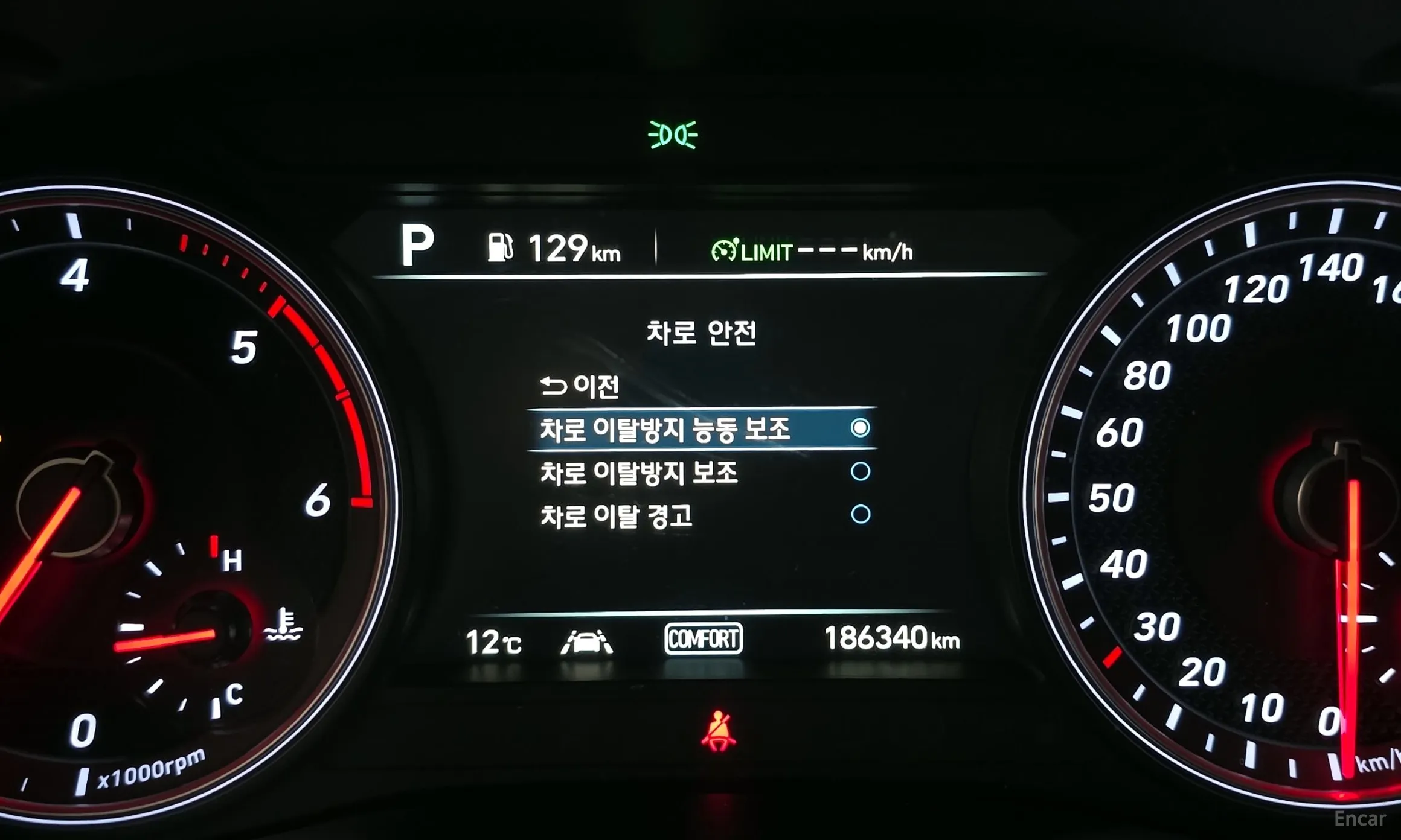 Genesis G70 превью 16