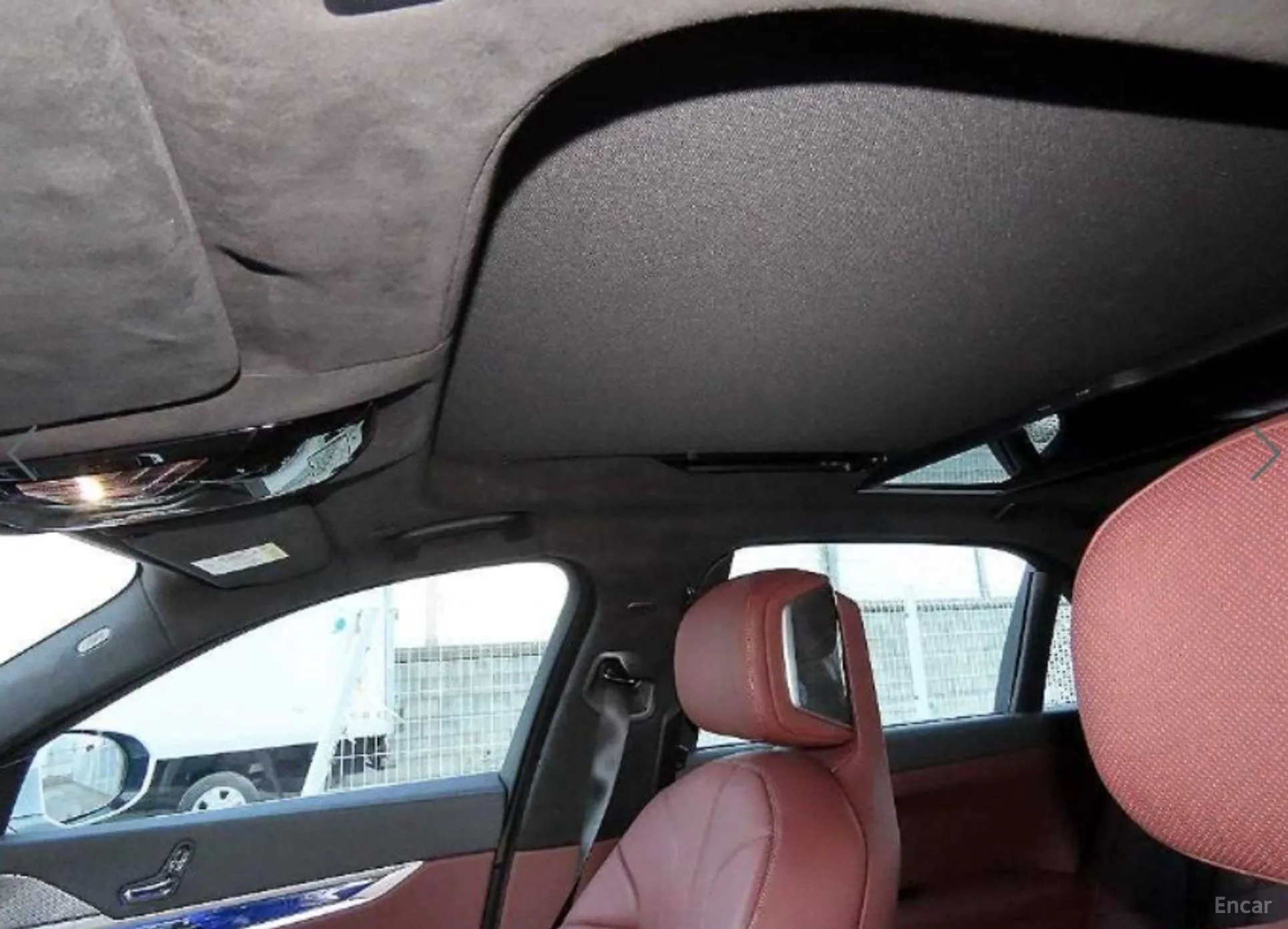 BMW 7 Series (G70) превью 16