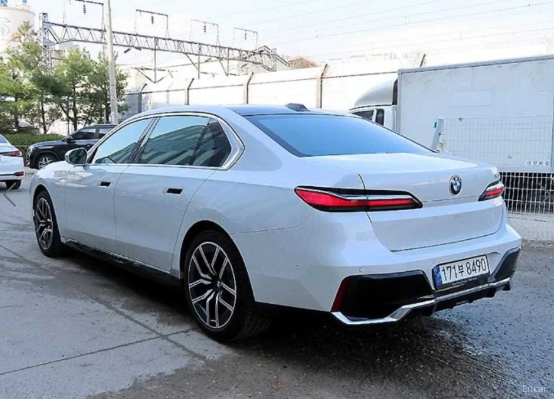 BMW 7 Series (G70) превью 3