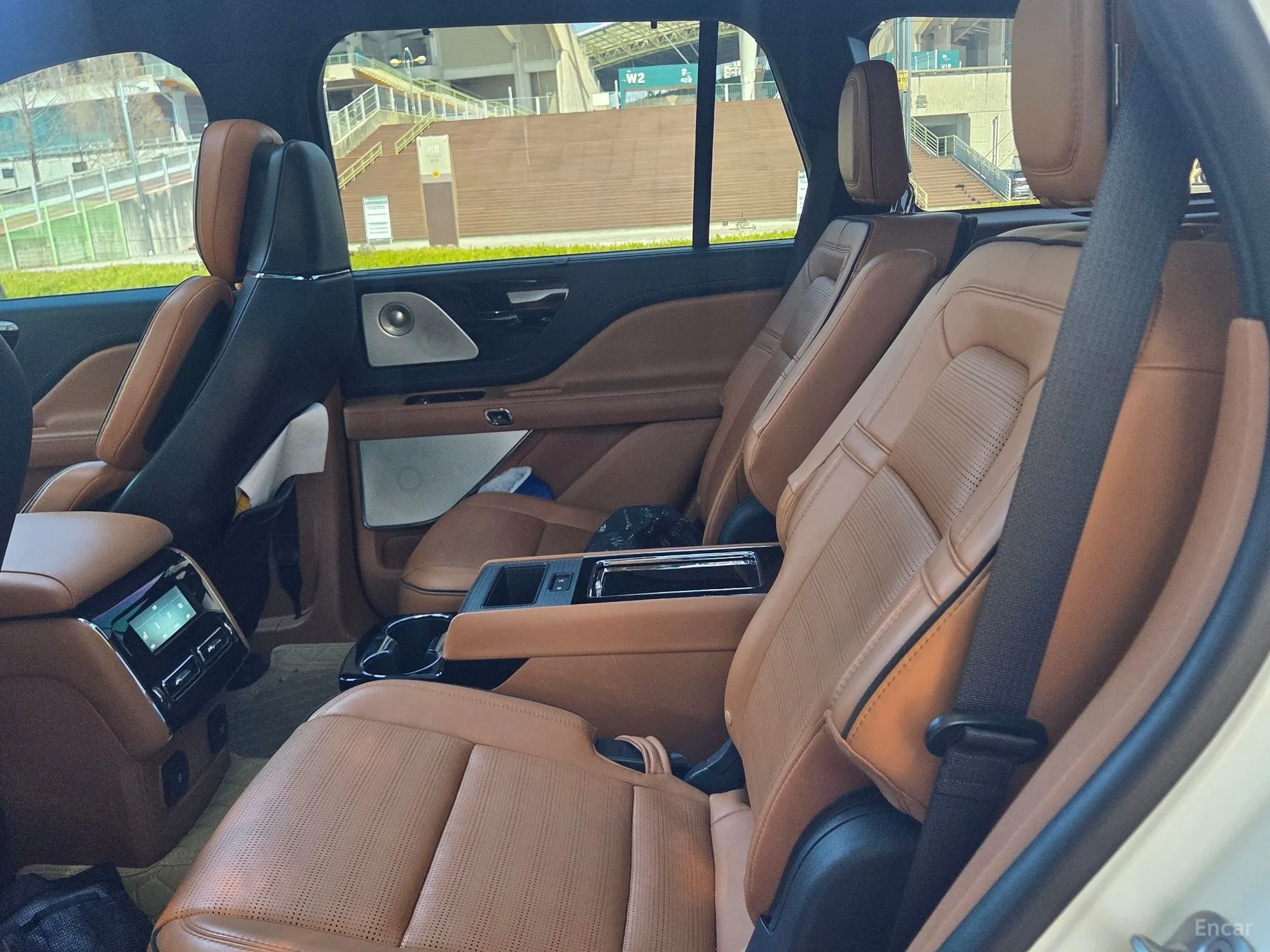 Lincoln Aviator 2nd Generation превью 10