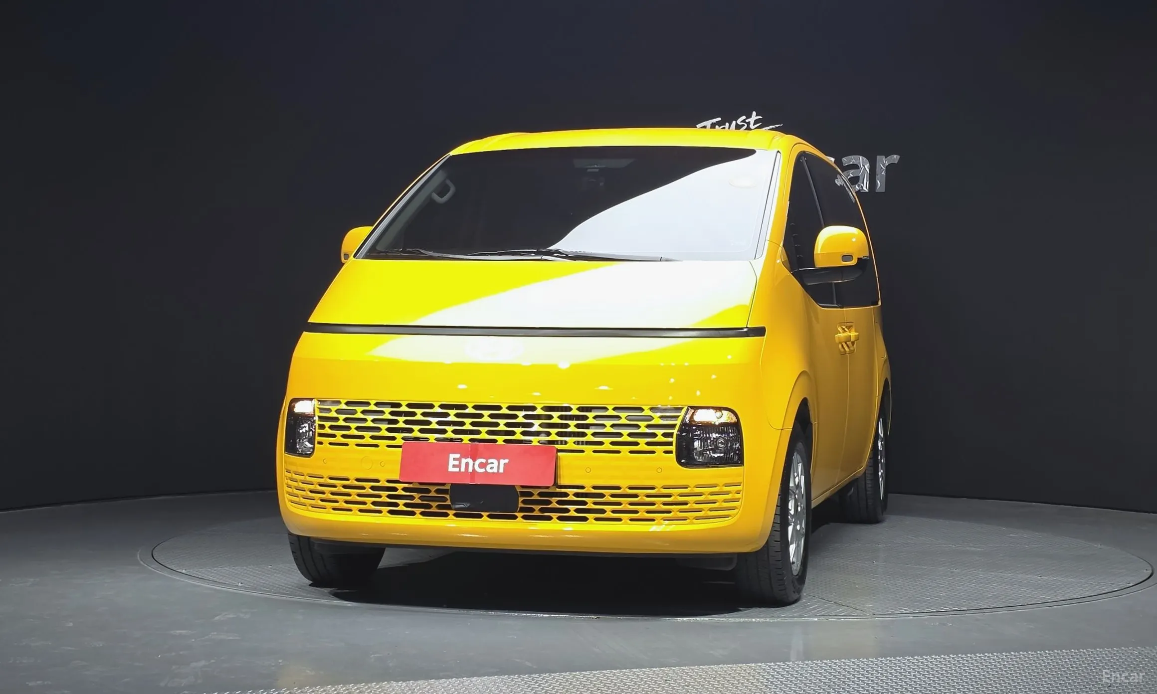 Hyundai Staria превью 3