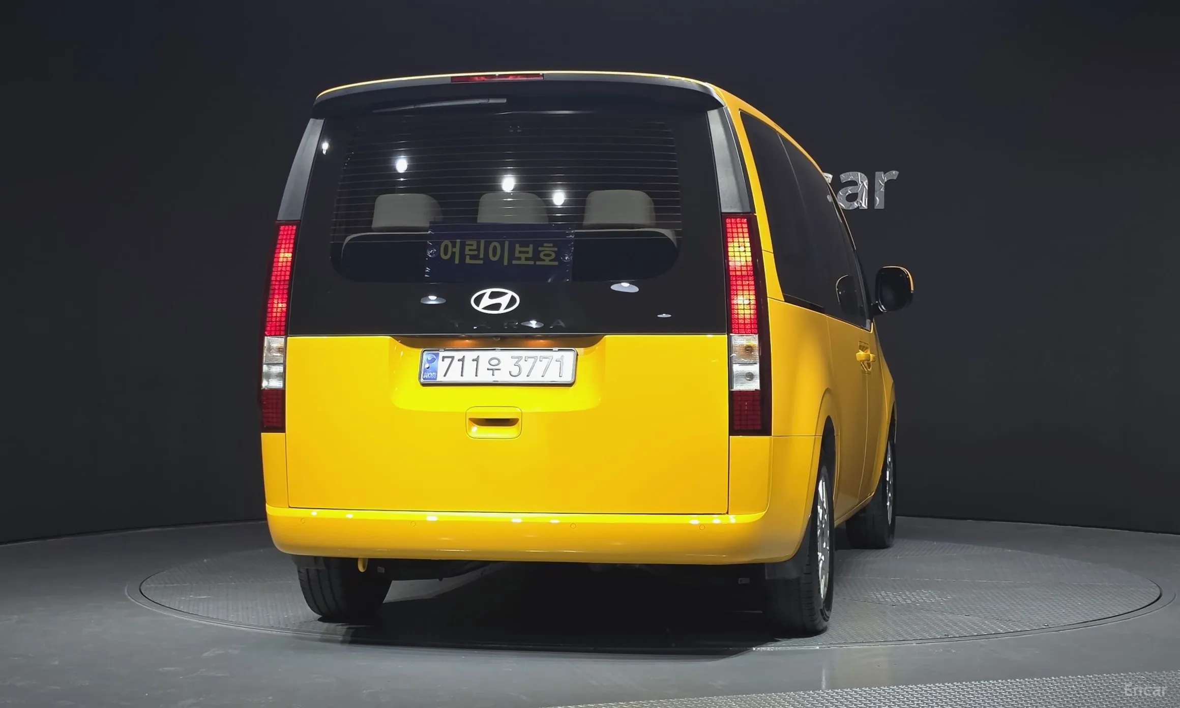 Hyundai Staria превью 4