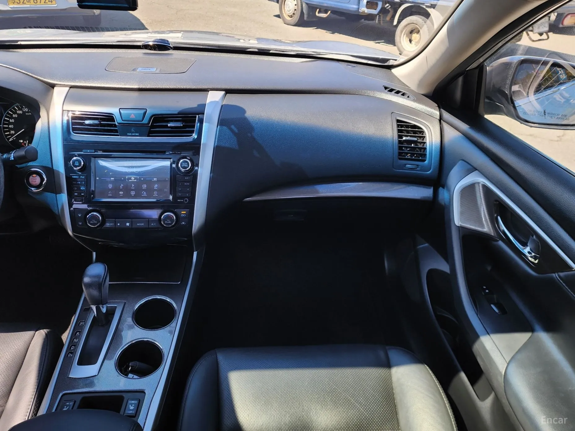 Nissan Altima превью 12