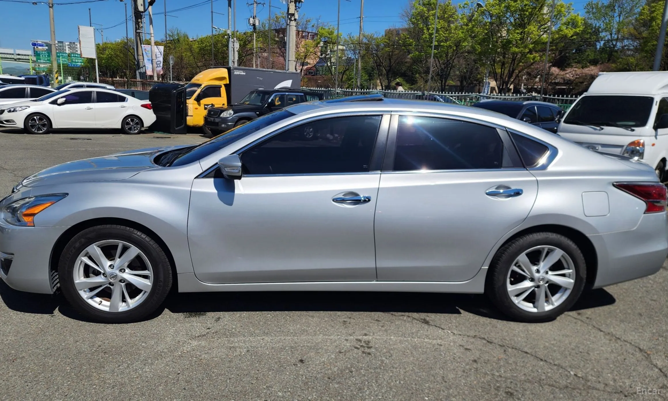 Nissan Altima превью 17
