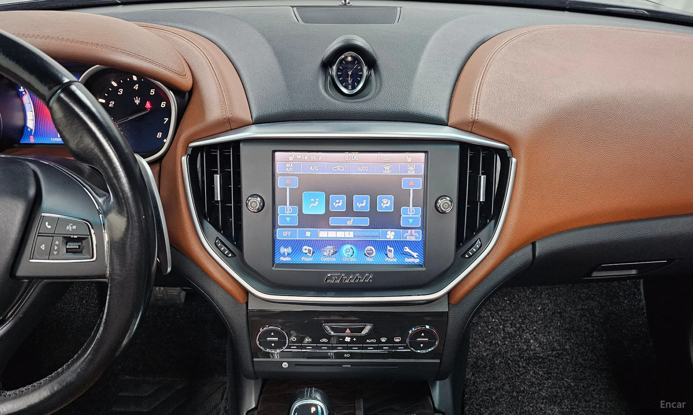 Maserati Ghibli превью 16