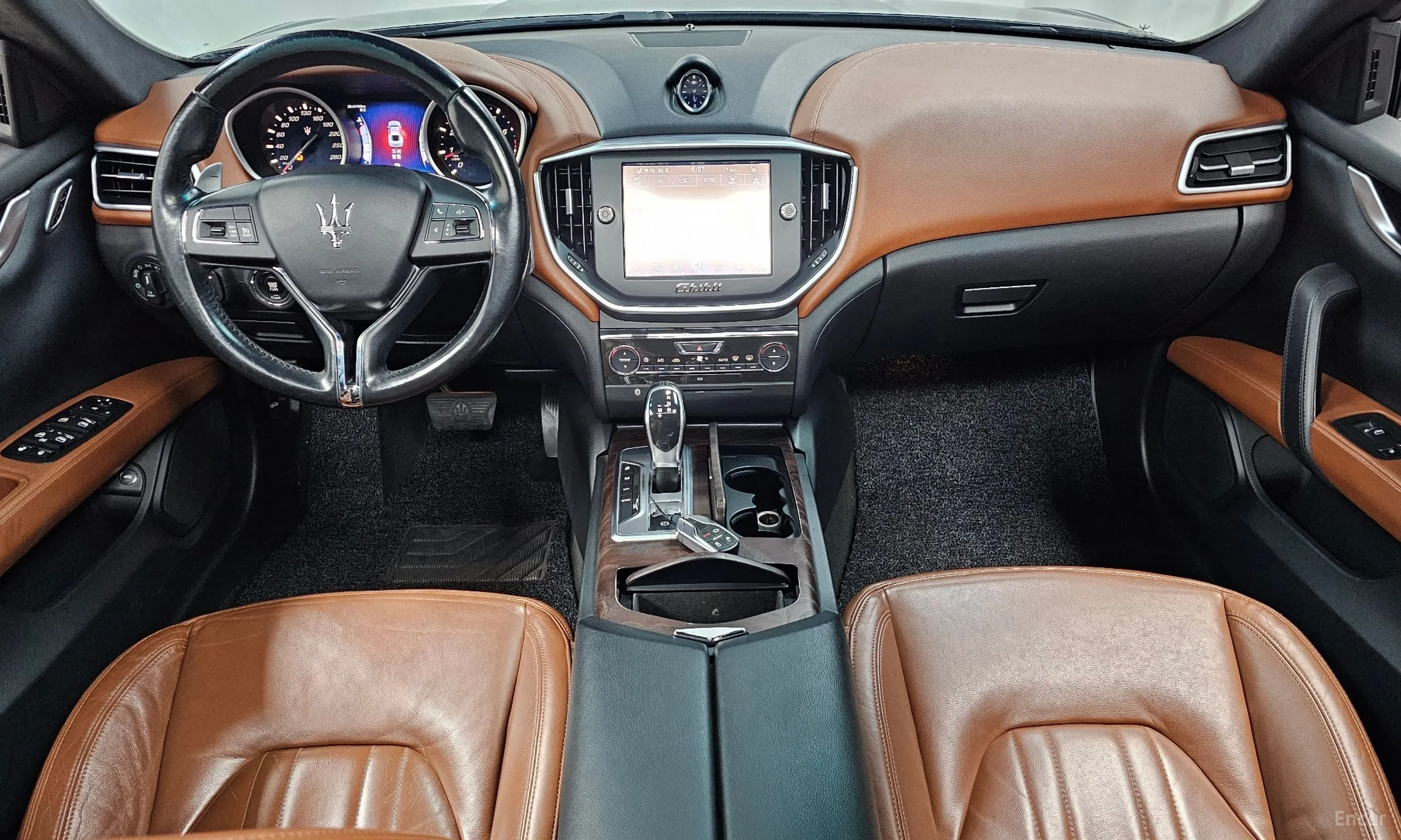 Maserati Ghibli превью 7
