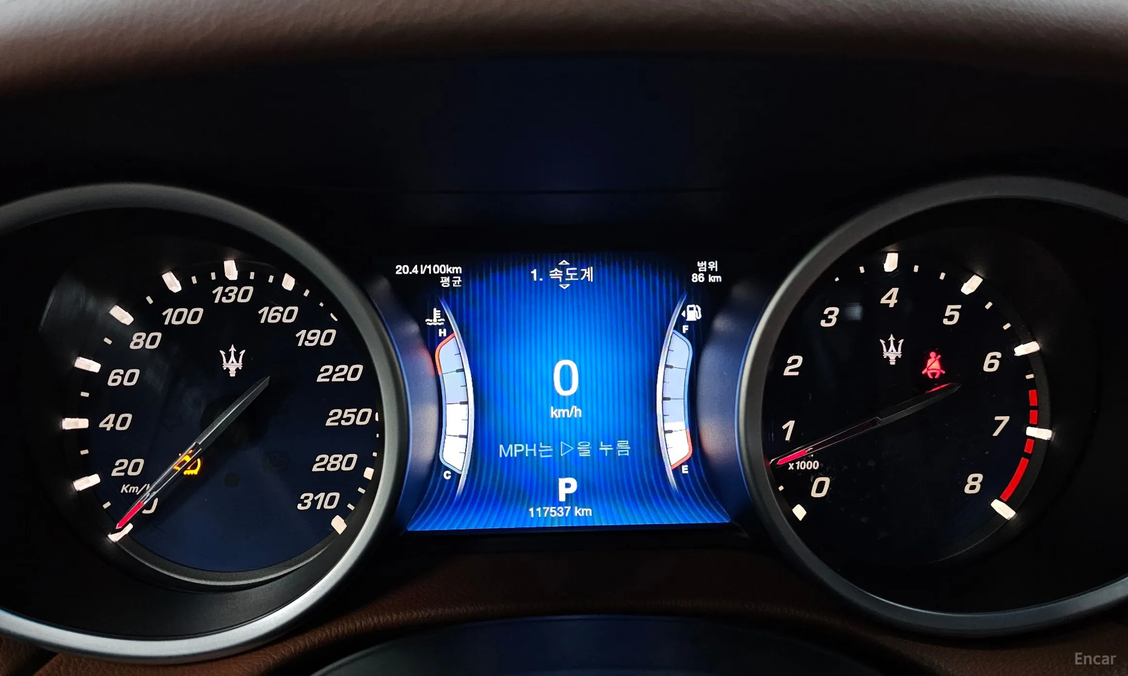 Maserati Ghibli превью 8