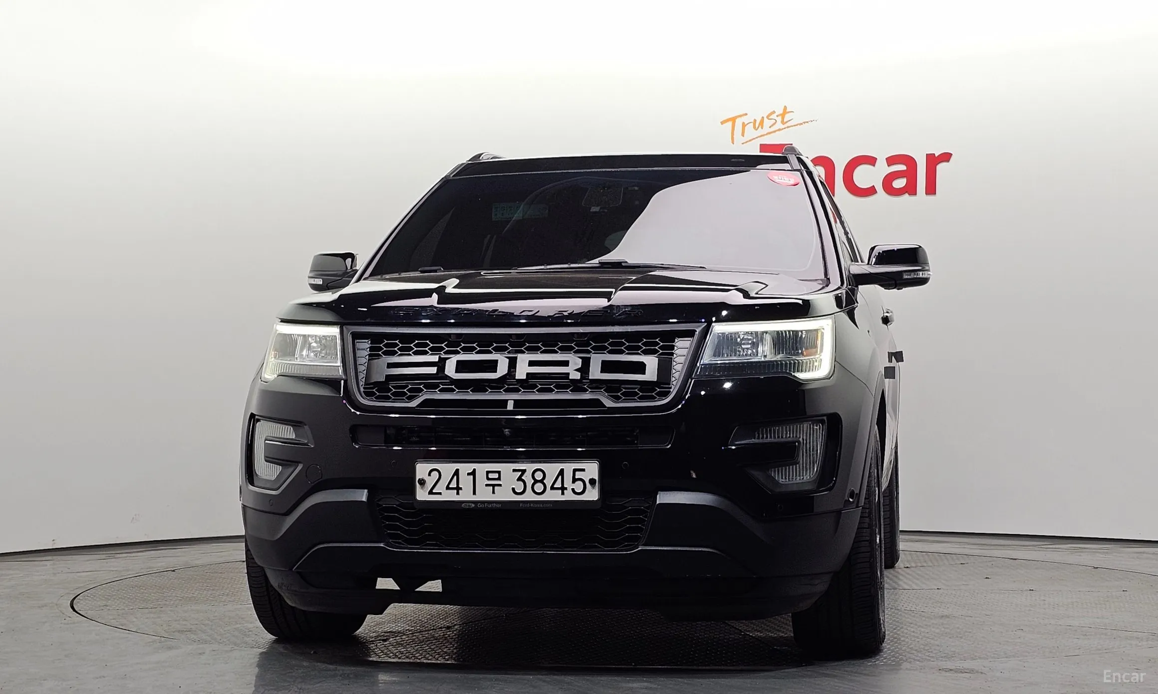 Ford Explorer превью 3