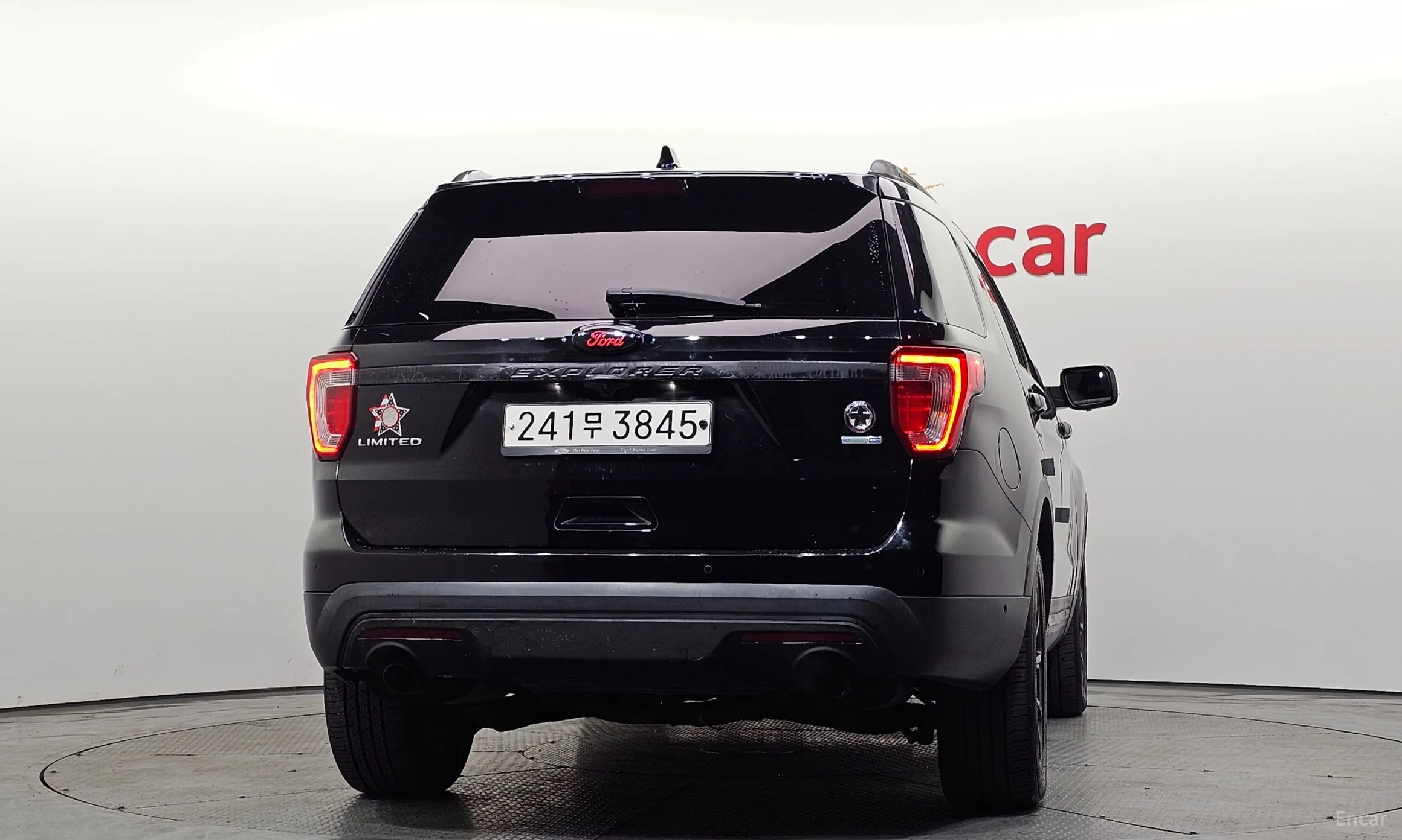 Ford Explorer превью 4