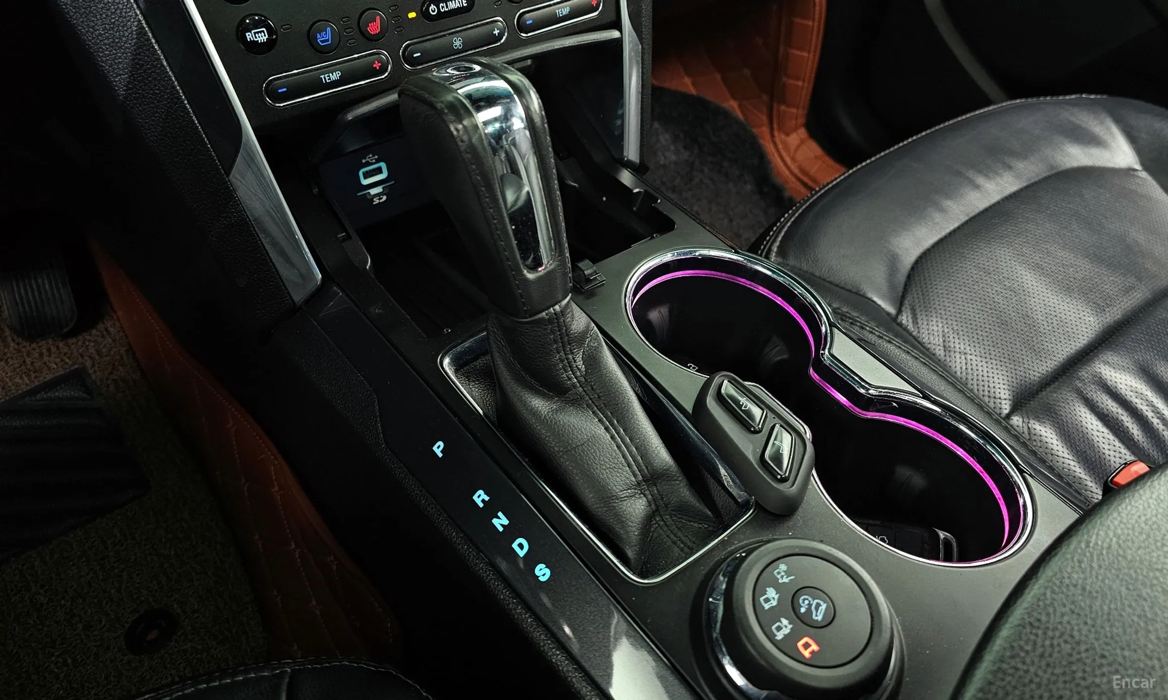 Ford Explorer превью 9