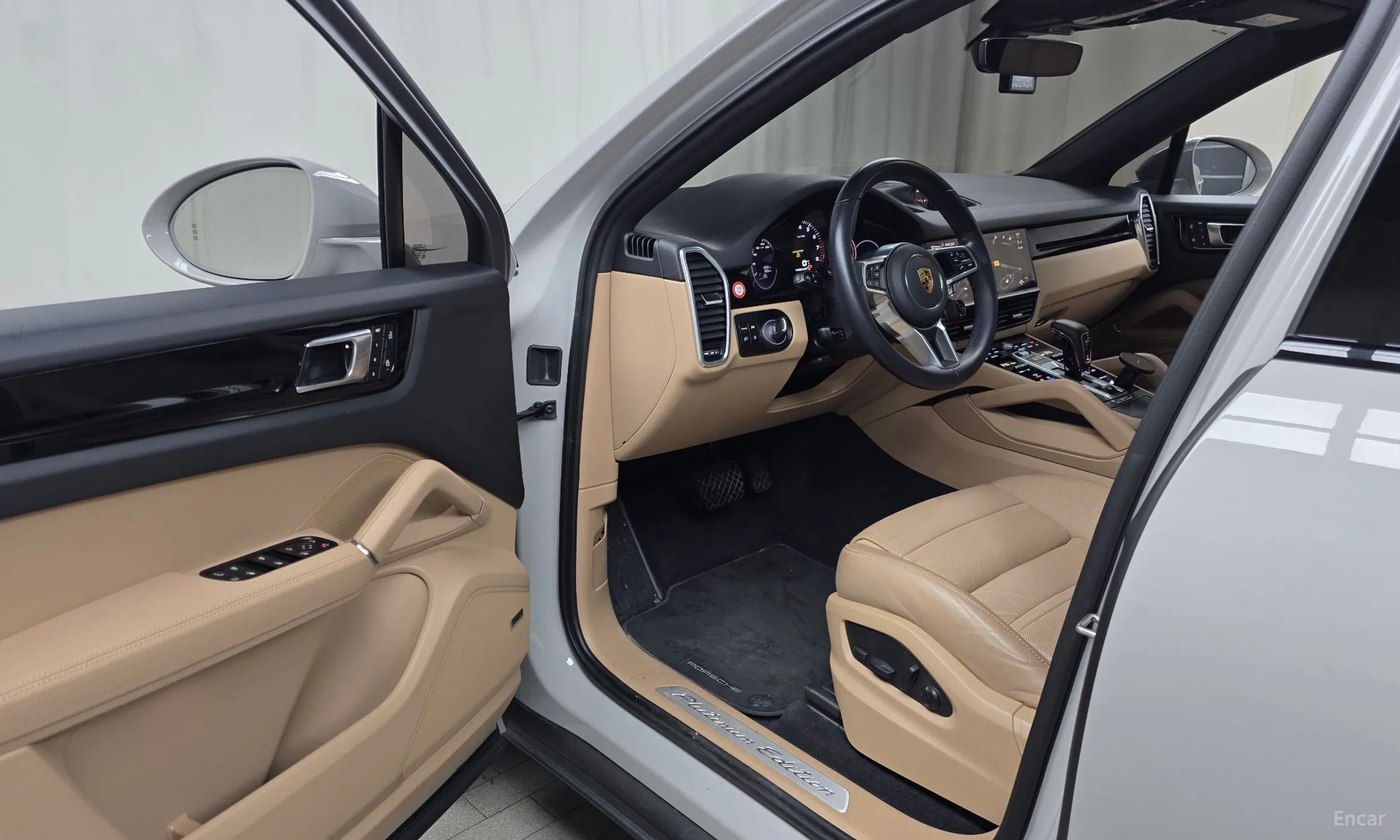 Porsche Cayenne (PO536) превью 10