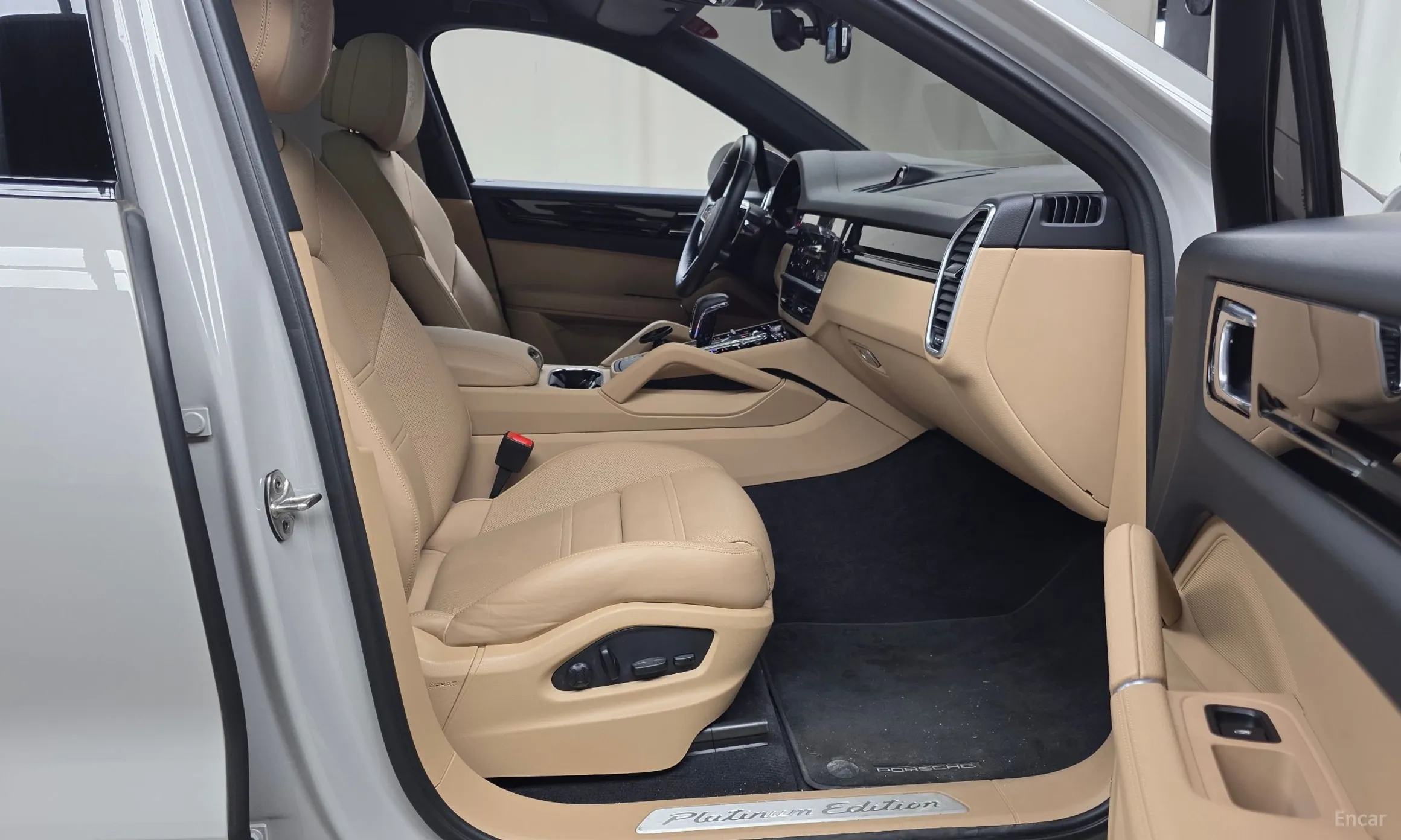 Porsche Cayenne (PO536) превью 11