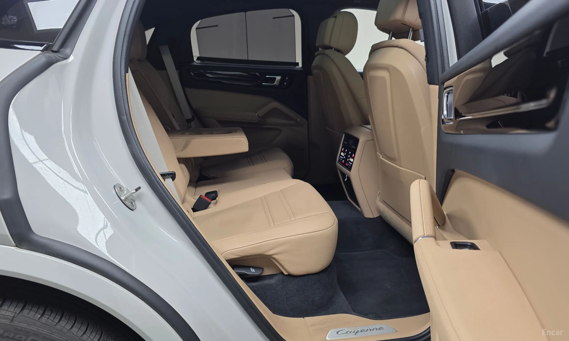 Porsche Cayenne (PO536) превью 12