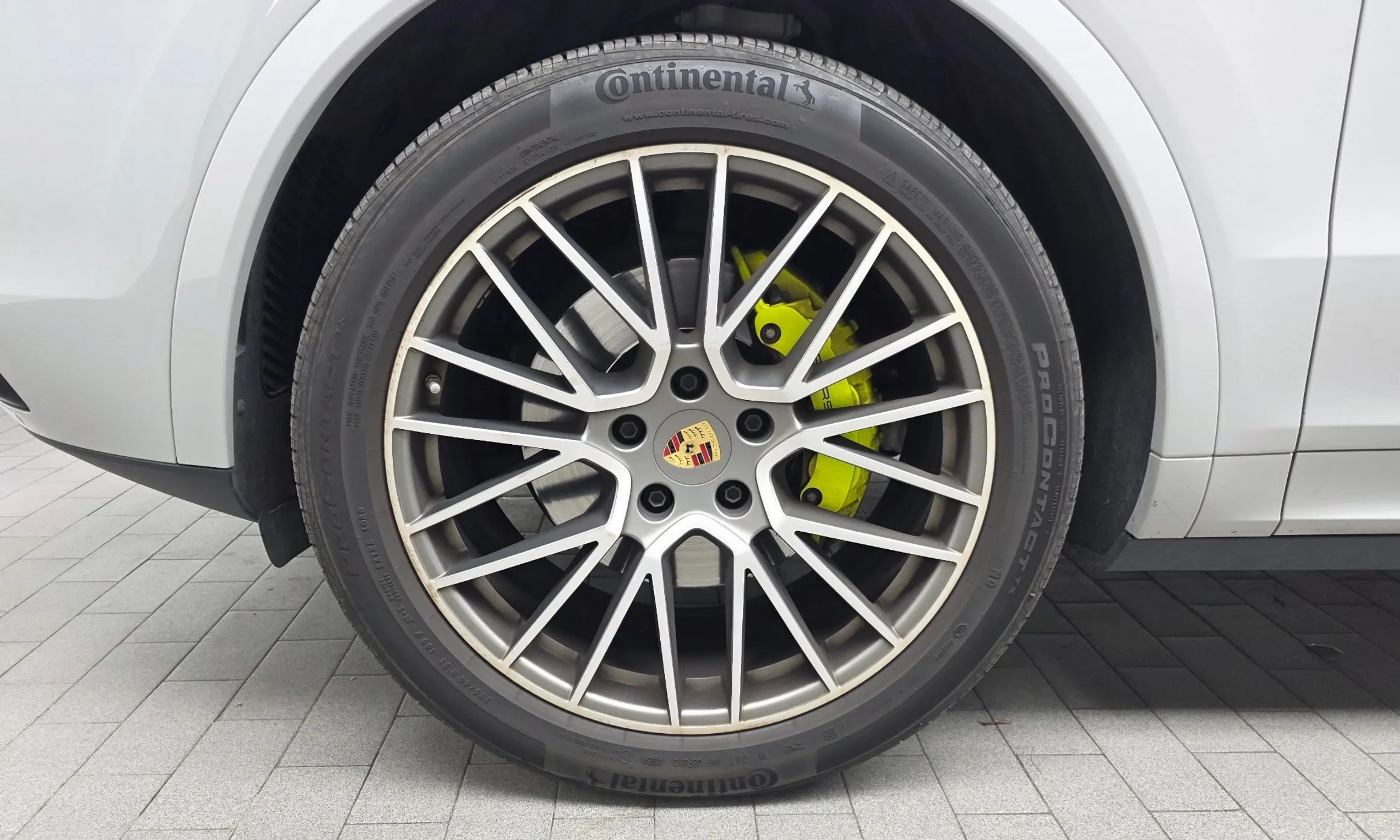 Porsche Cayenne (PO536) превью 5